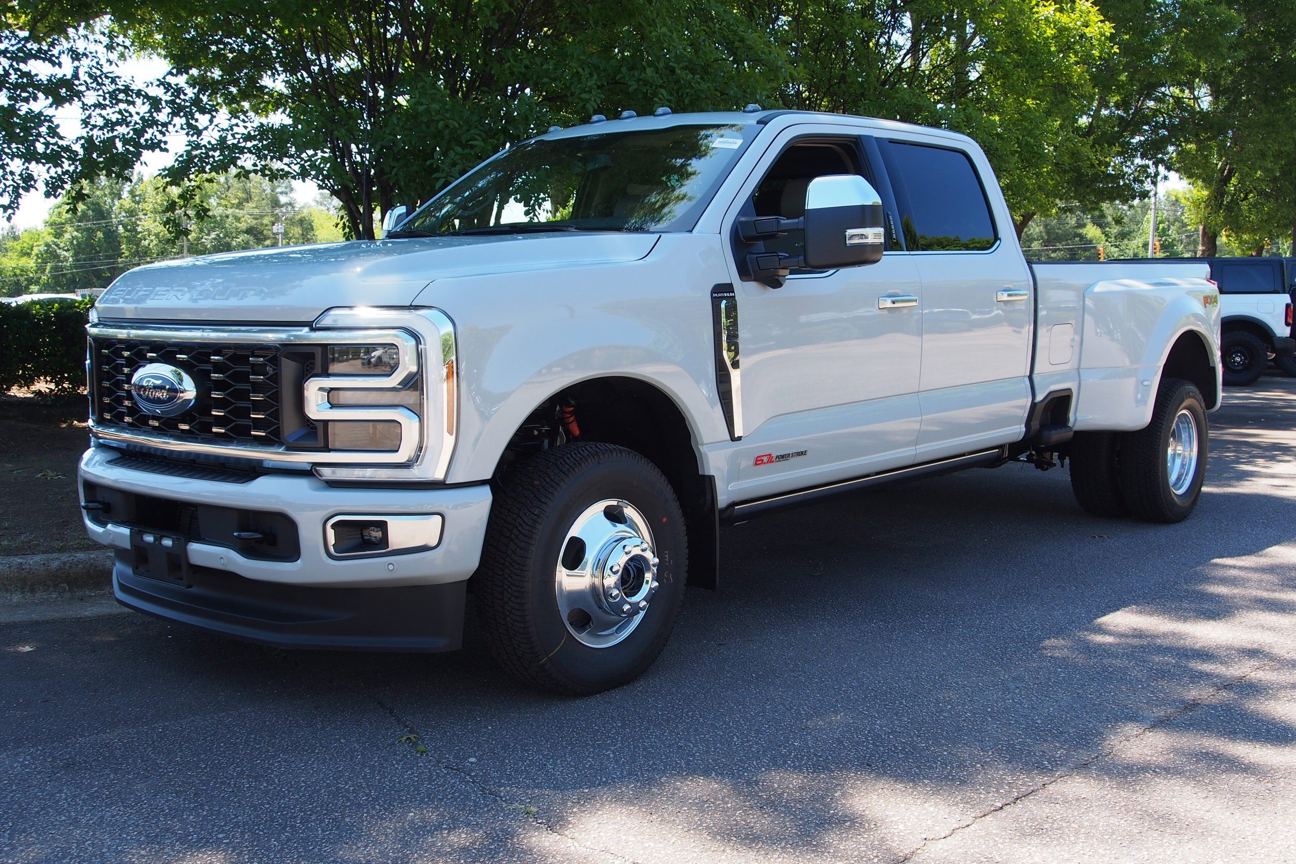 2026 Ford Super Duty F-350 DRW Platinum