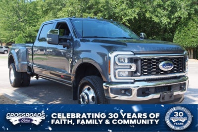 2026 Ford Super Duty F-350 DRW LARIAT