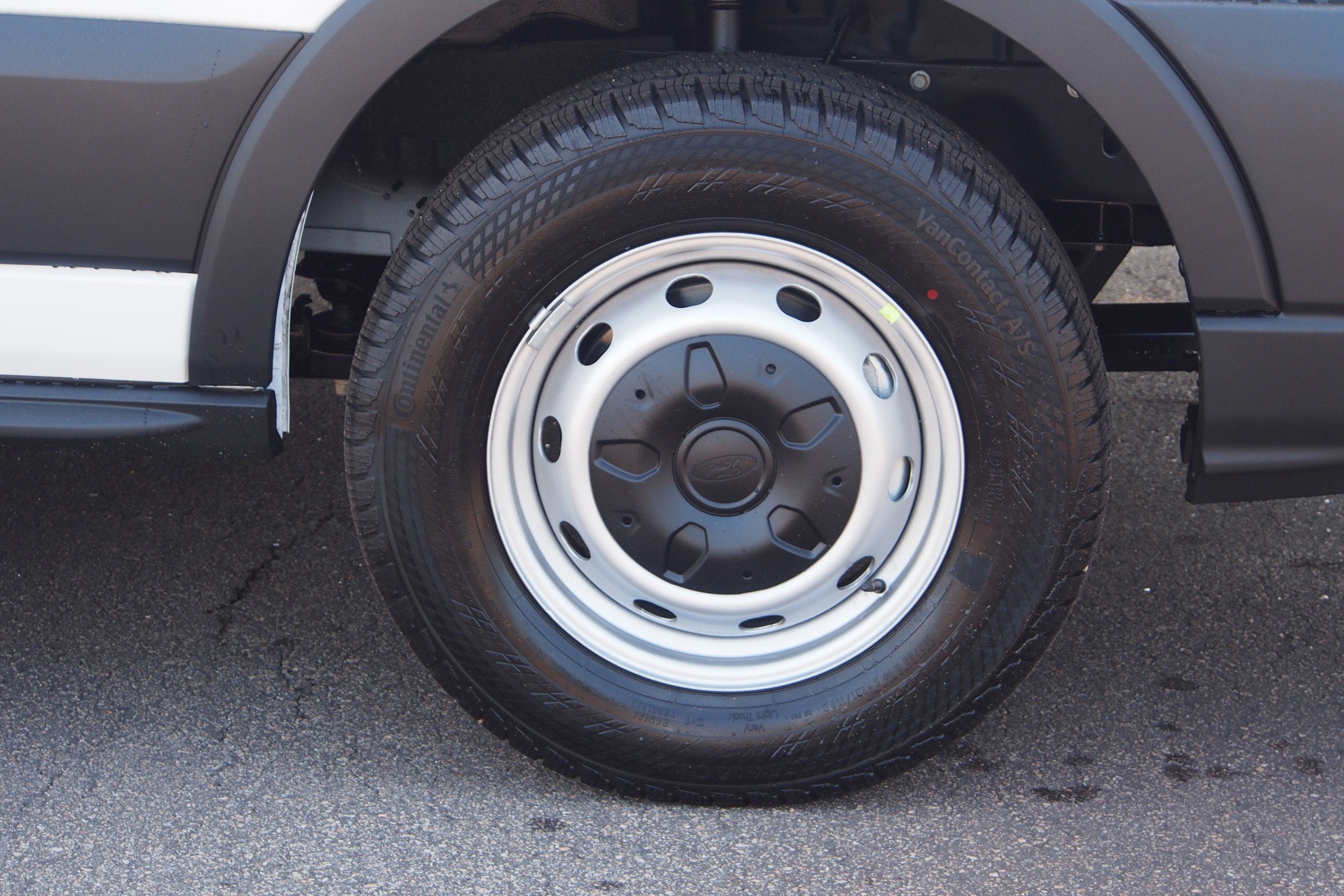 2025 Ford Transit Cargo Van Base