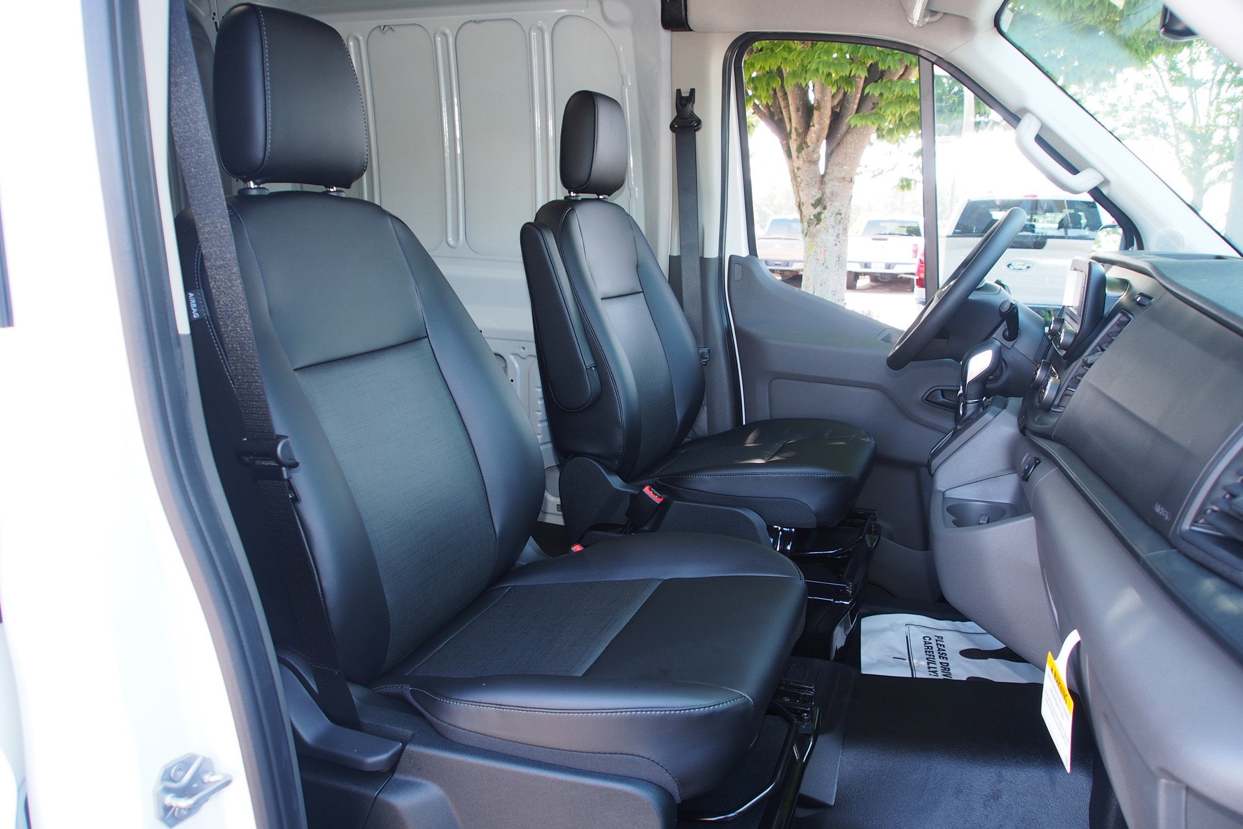 2025 Ford Transit Cargo Van Base