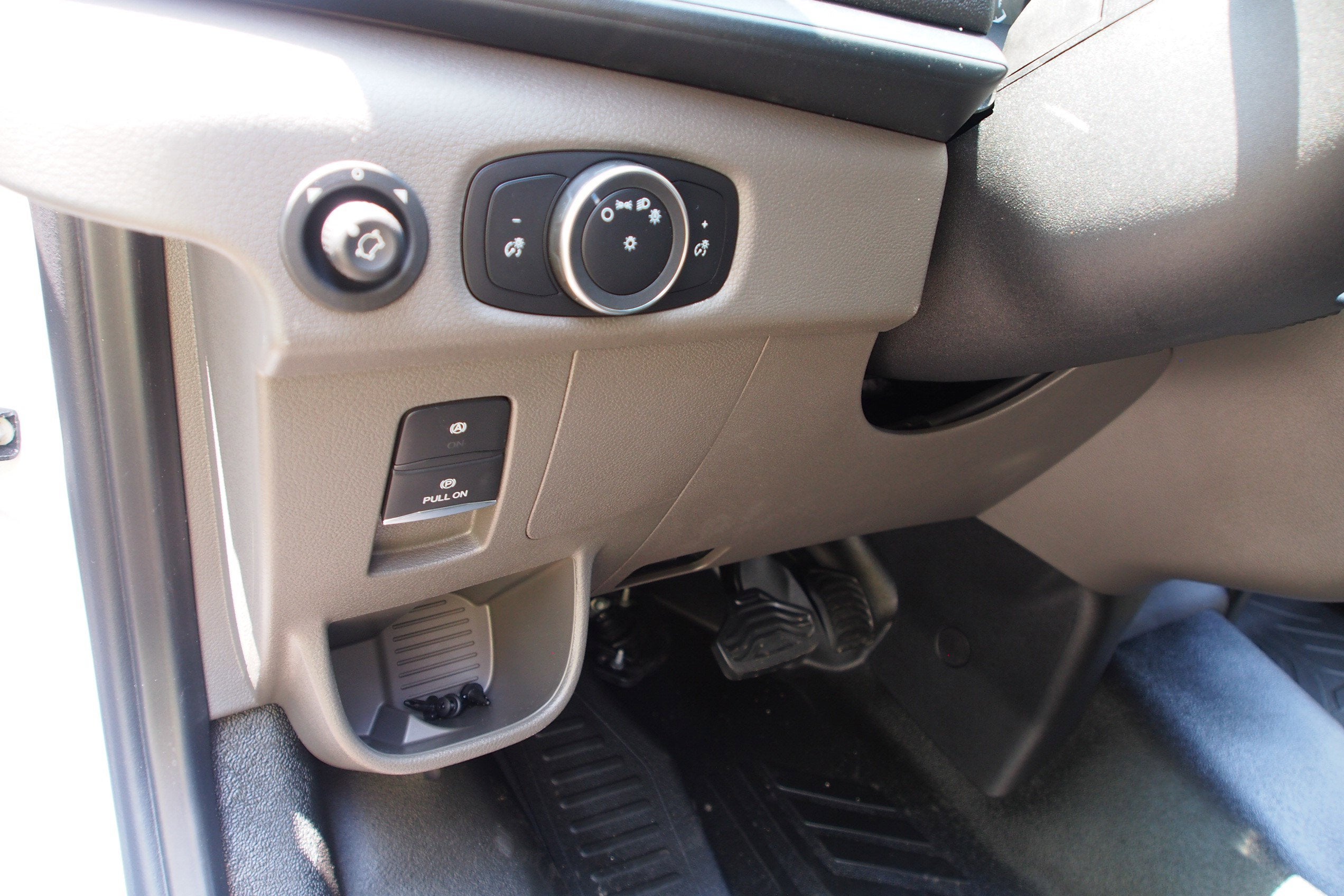 2025 Ford Transit Cargo Van Base