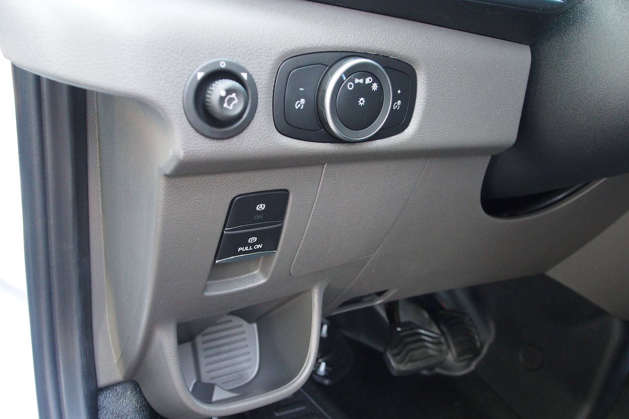 2025 Ford Transit Cargo Van Base