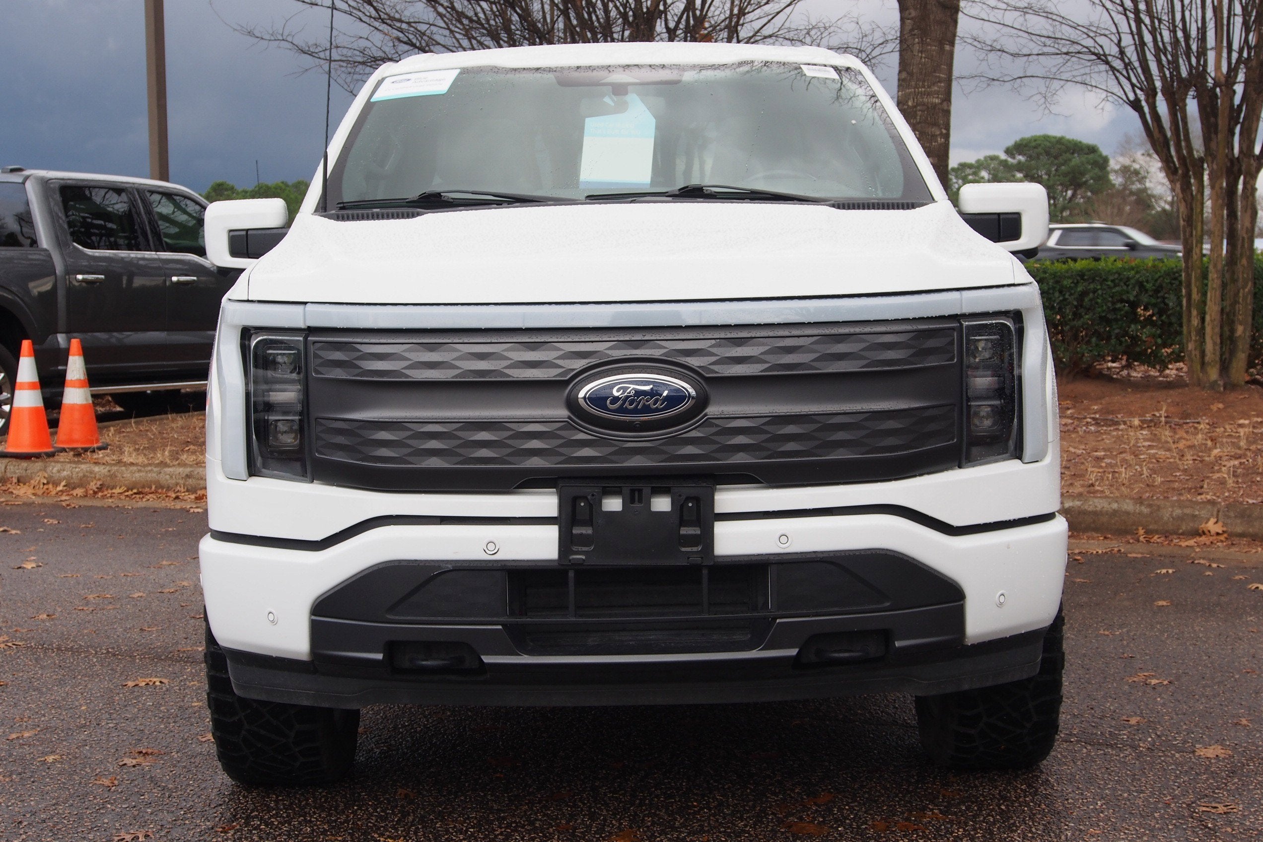 2023 Ford F-150 Lightning LARIAT