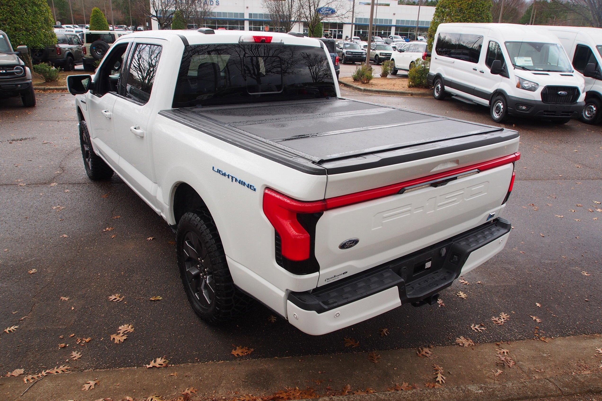 2023 Ford F-150 Lightning LARIAT