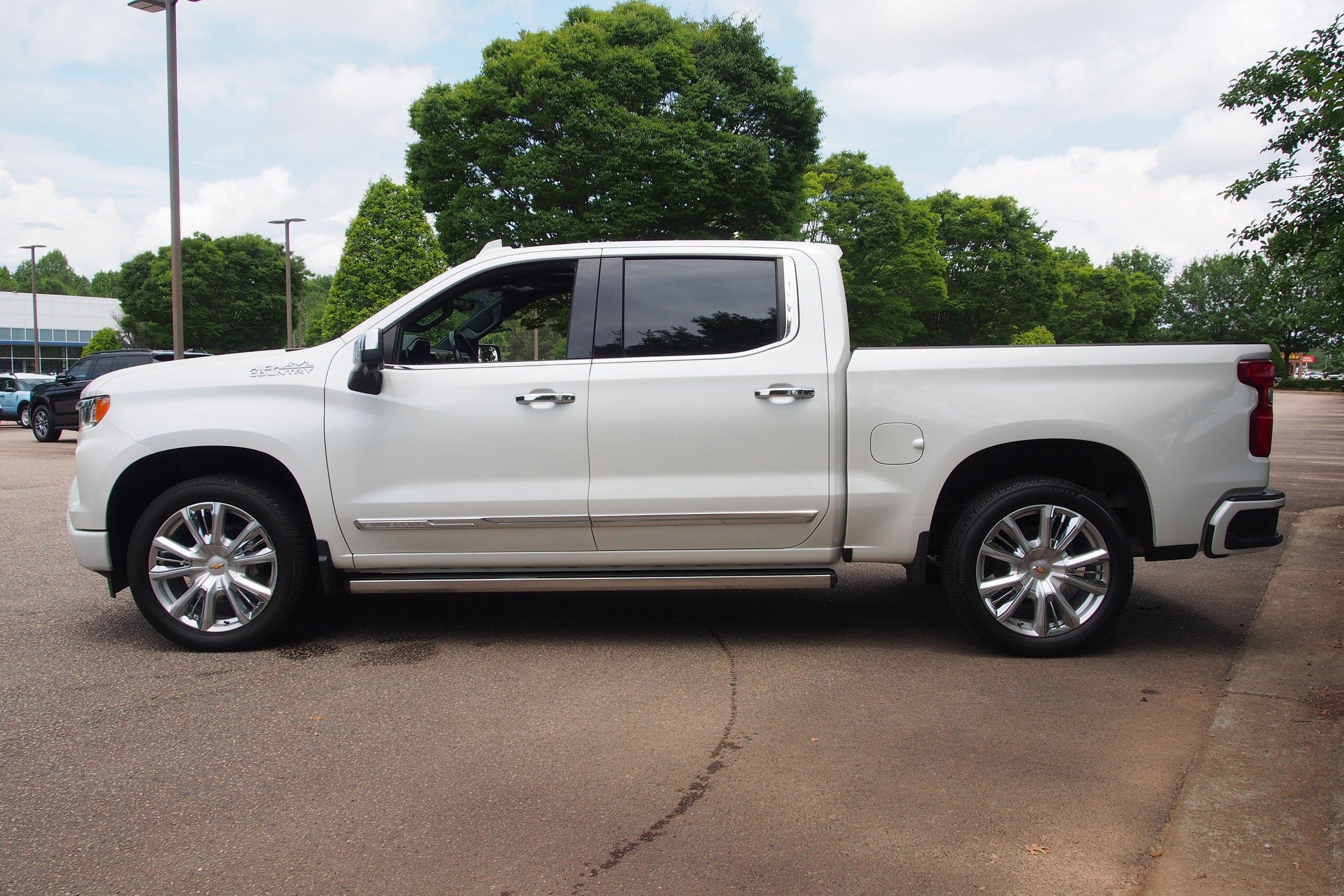 2023 Chevrolet Silverado 1500 High Country