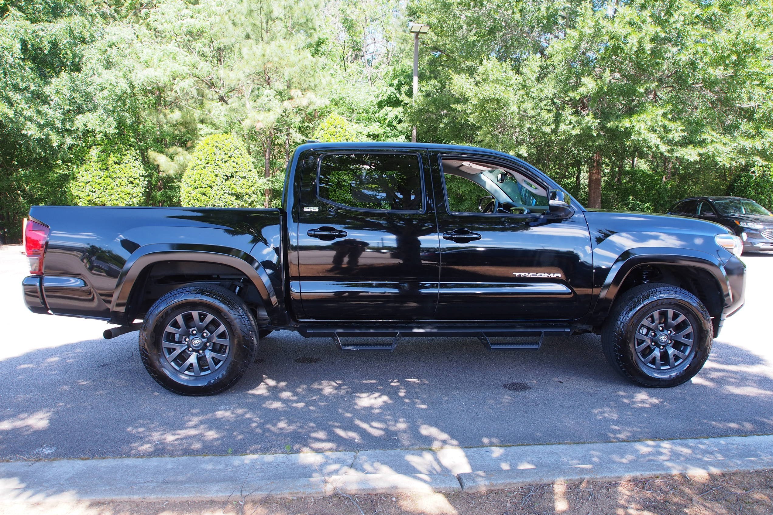 2023 Toyota Tacoma 4WD SR5