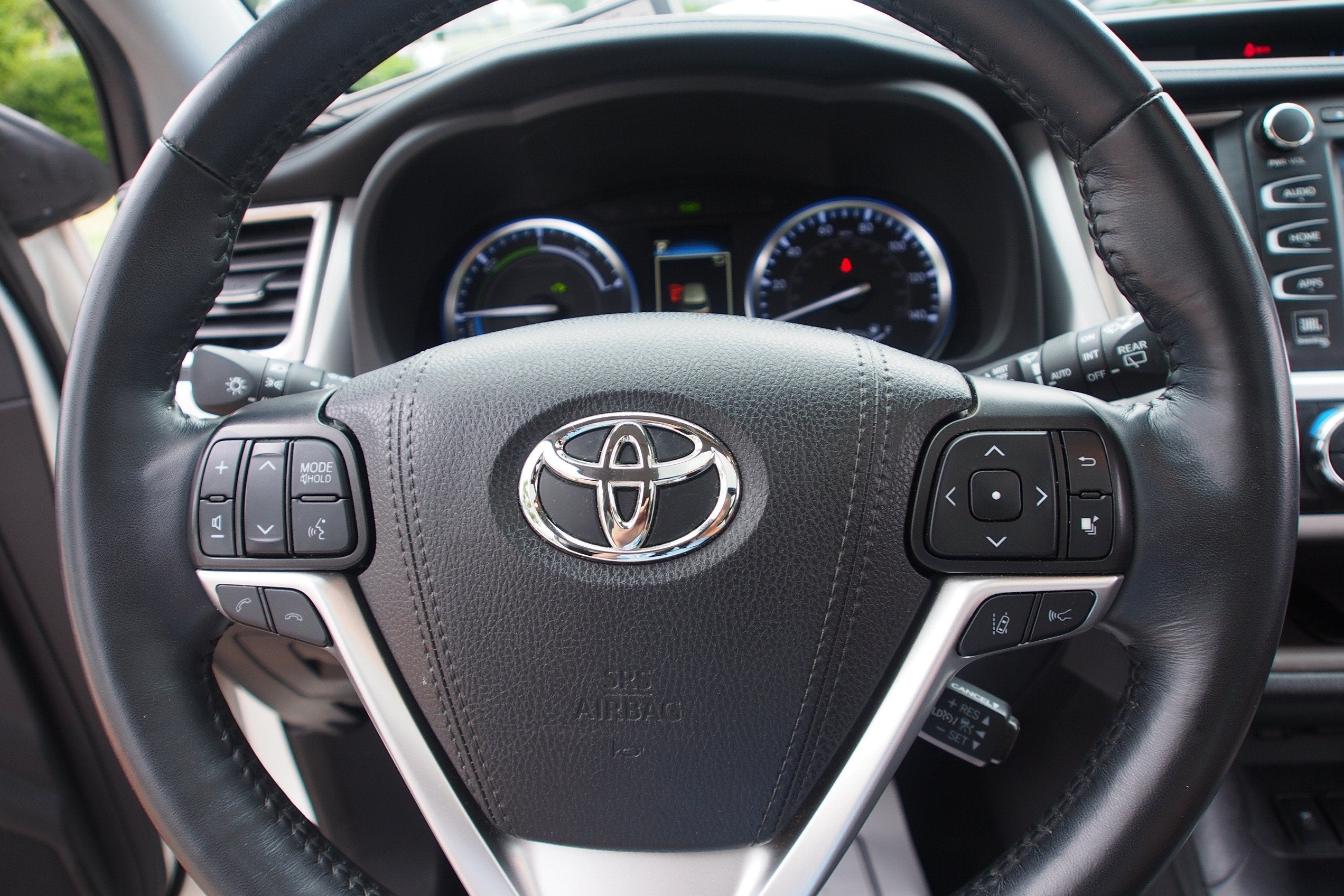 2019 Toyota Highlander Hybrid Limited Platinum