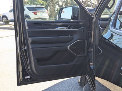 2024 Jeep Wagoneer Base