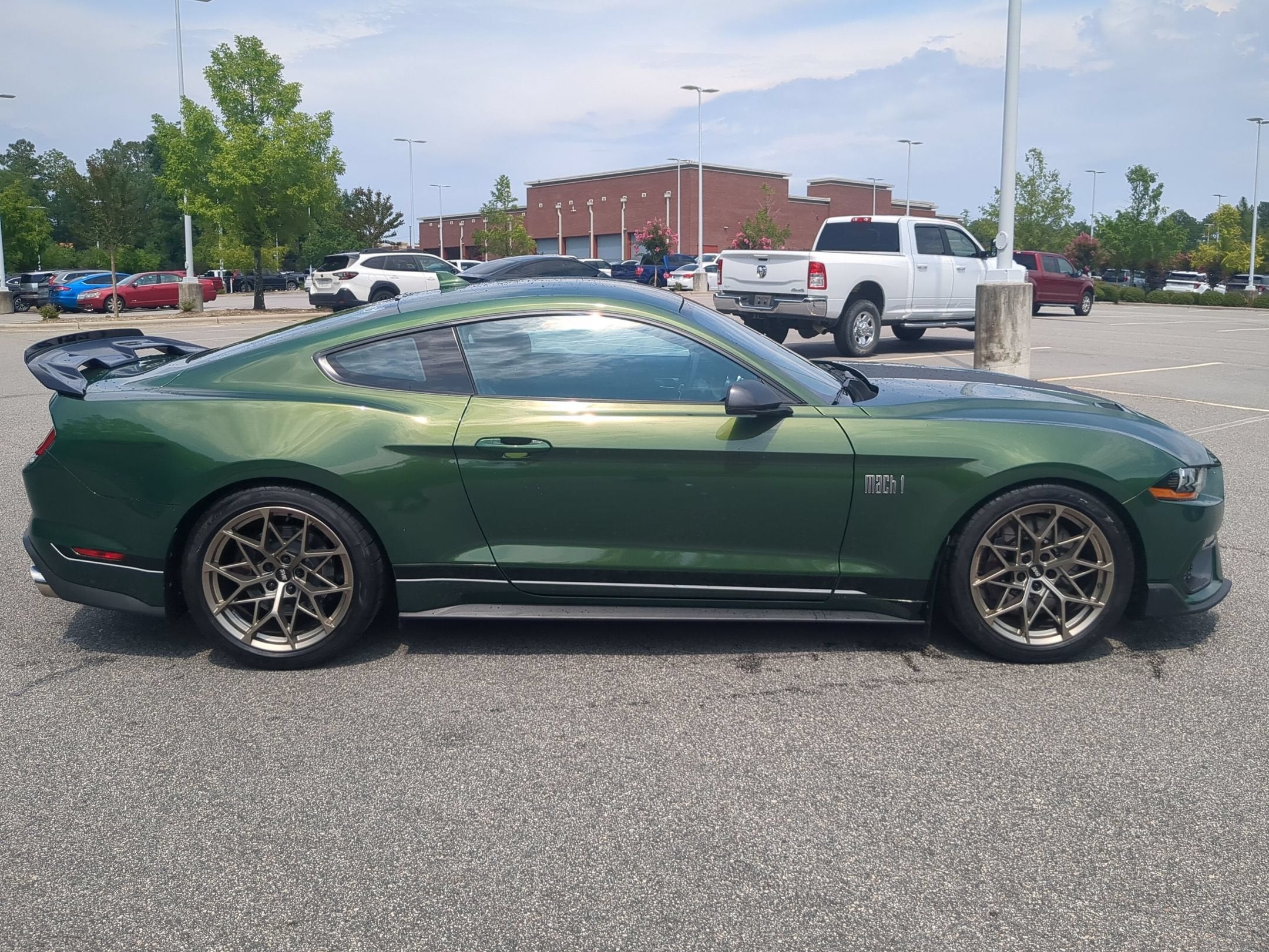 2022 Ford Mustang Mach 1