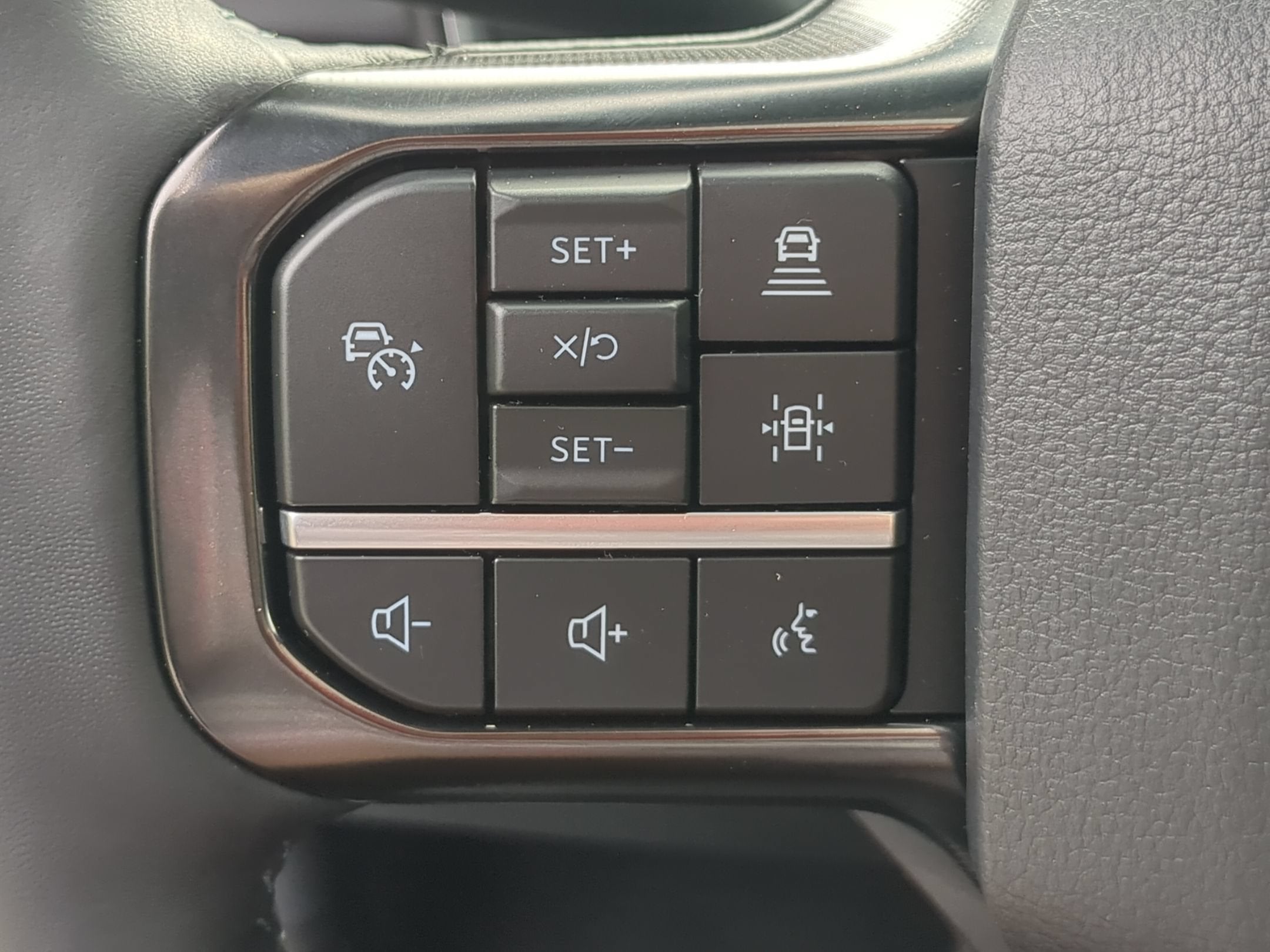 2027 Ford Super Duty F-350 SRW Platinum