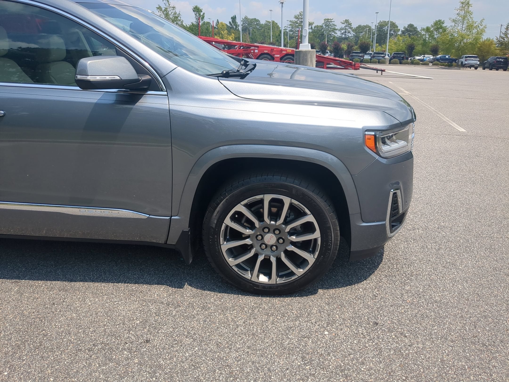 2022 GMC Acadia Denali