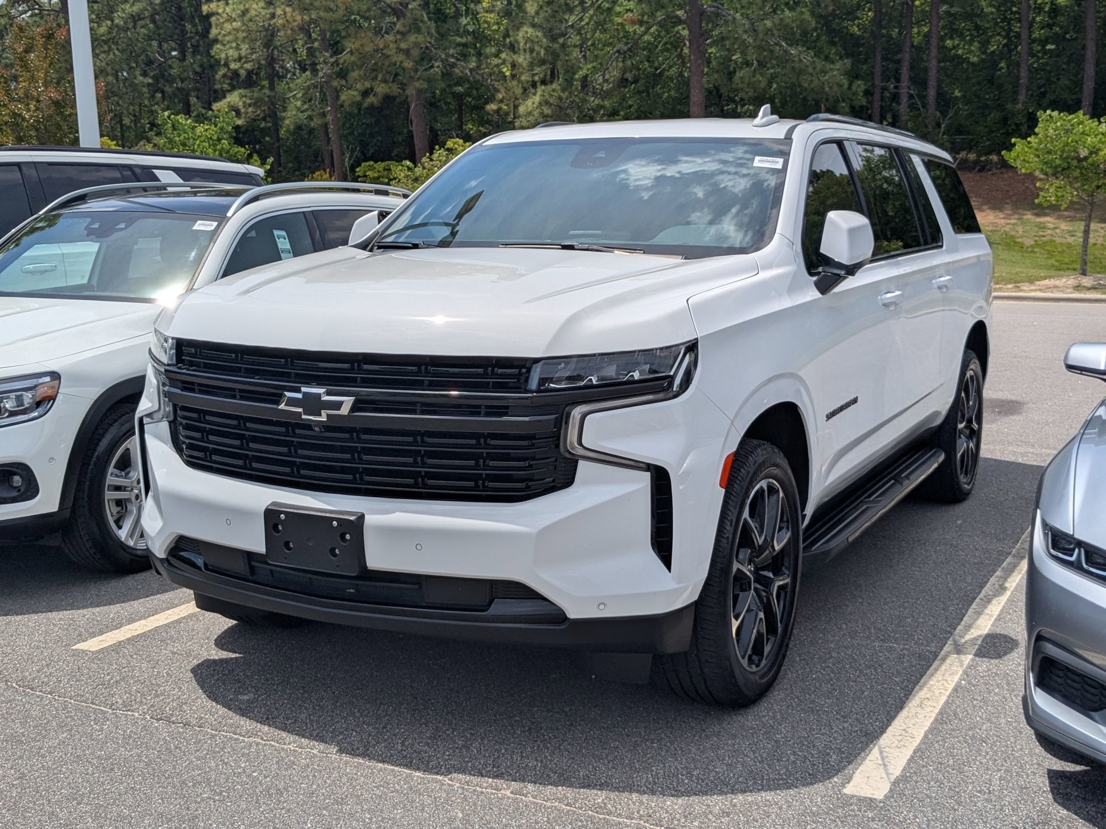 2023 Chevrolet Suburban RST