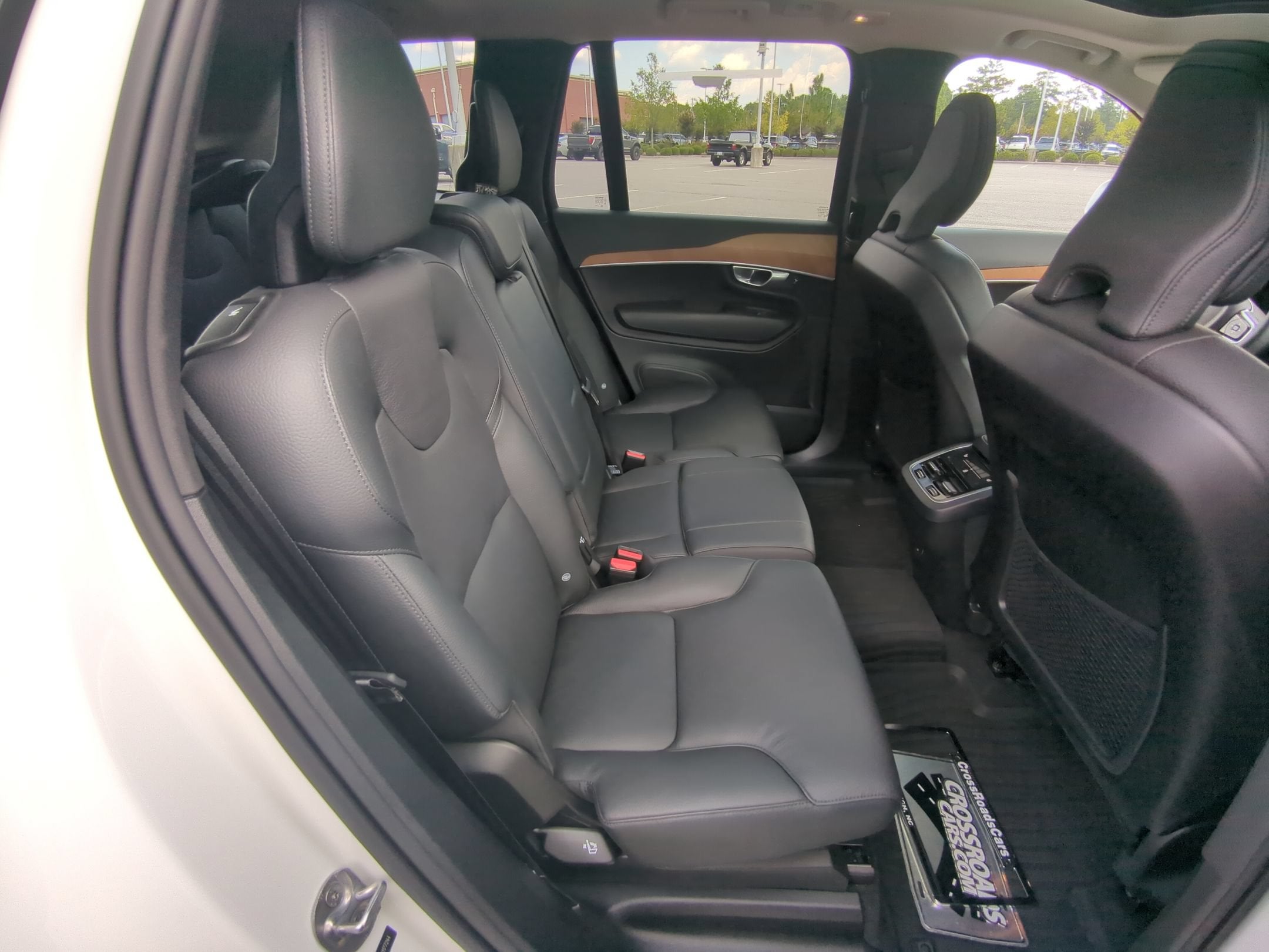 2024 Volvo XC90 Plus Bright Theme