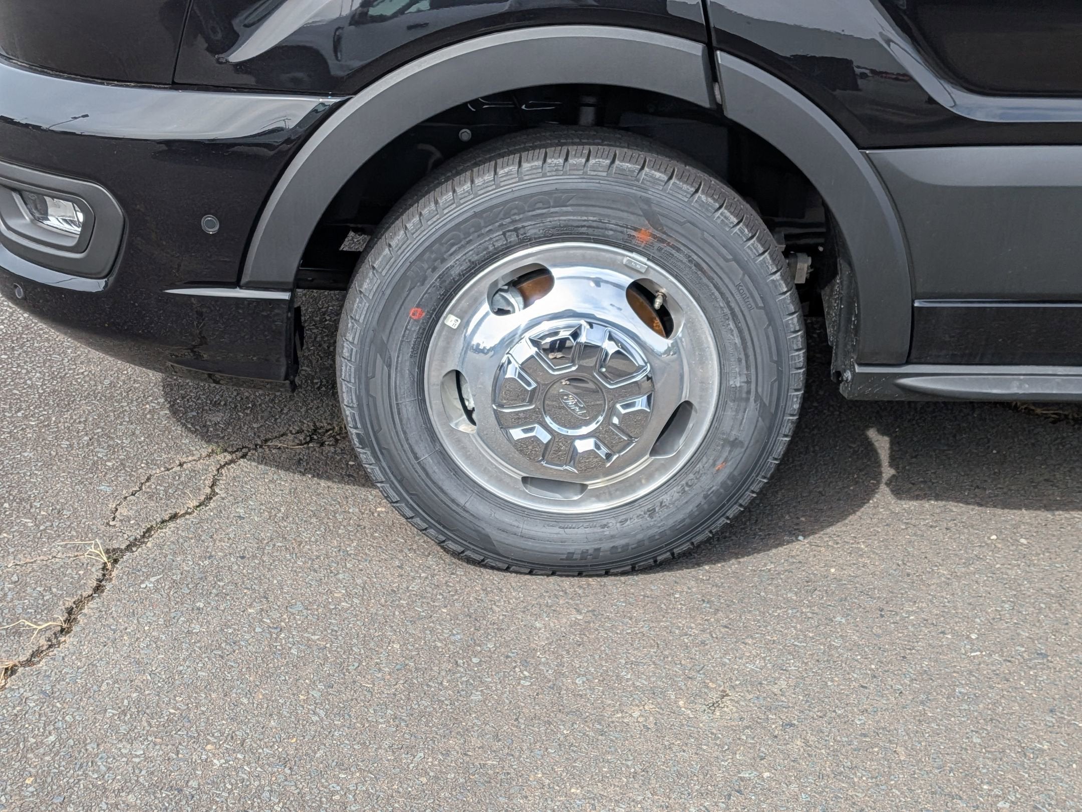 2026 Ford Transit Passenger Wagon XLT