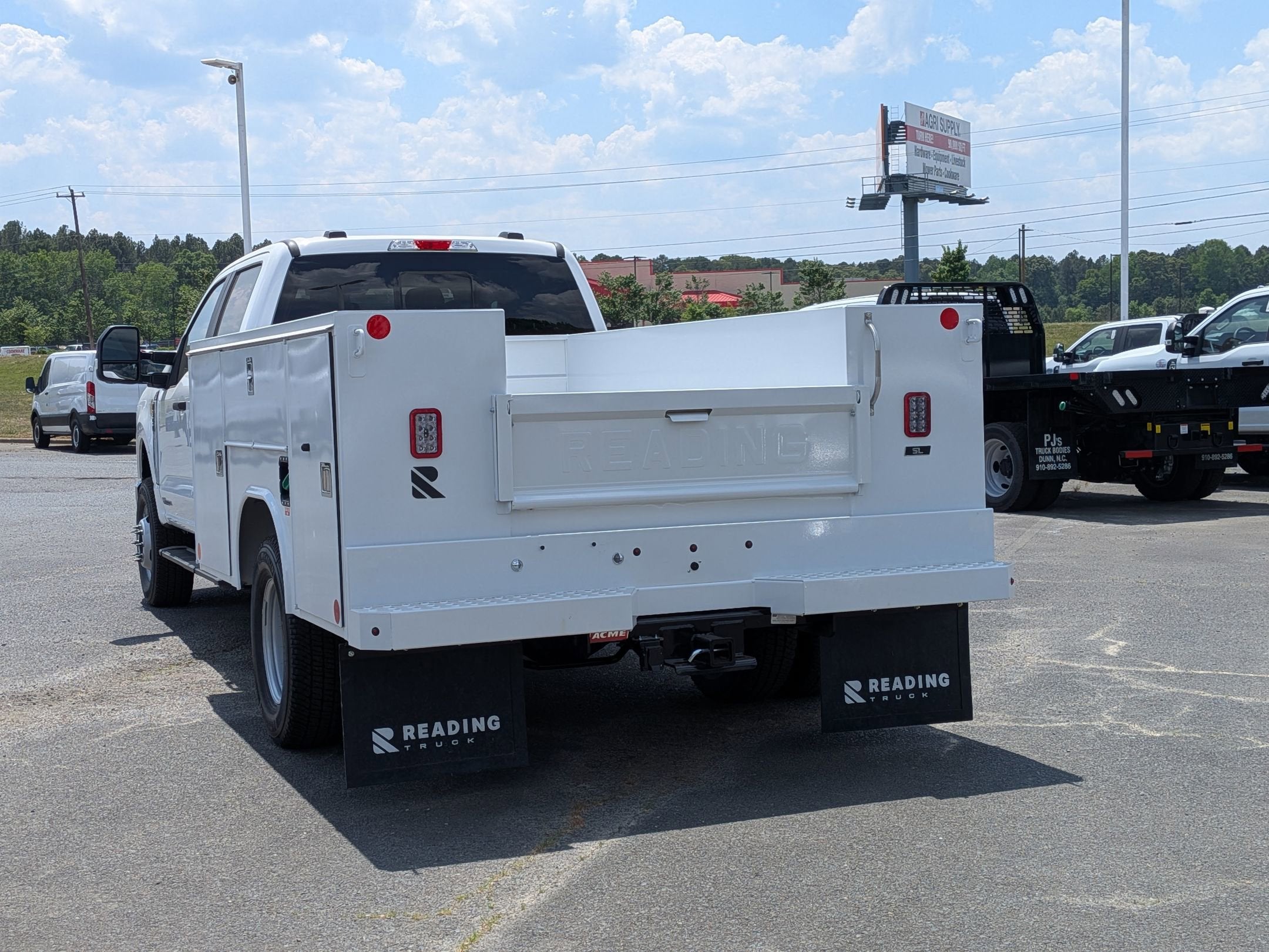 2026 Ford Super Duty F-350 DRW Base
