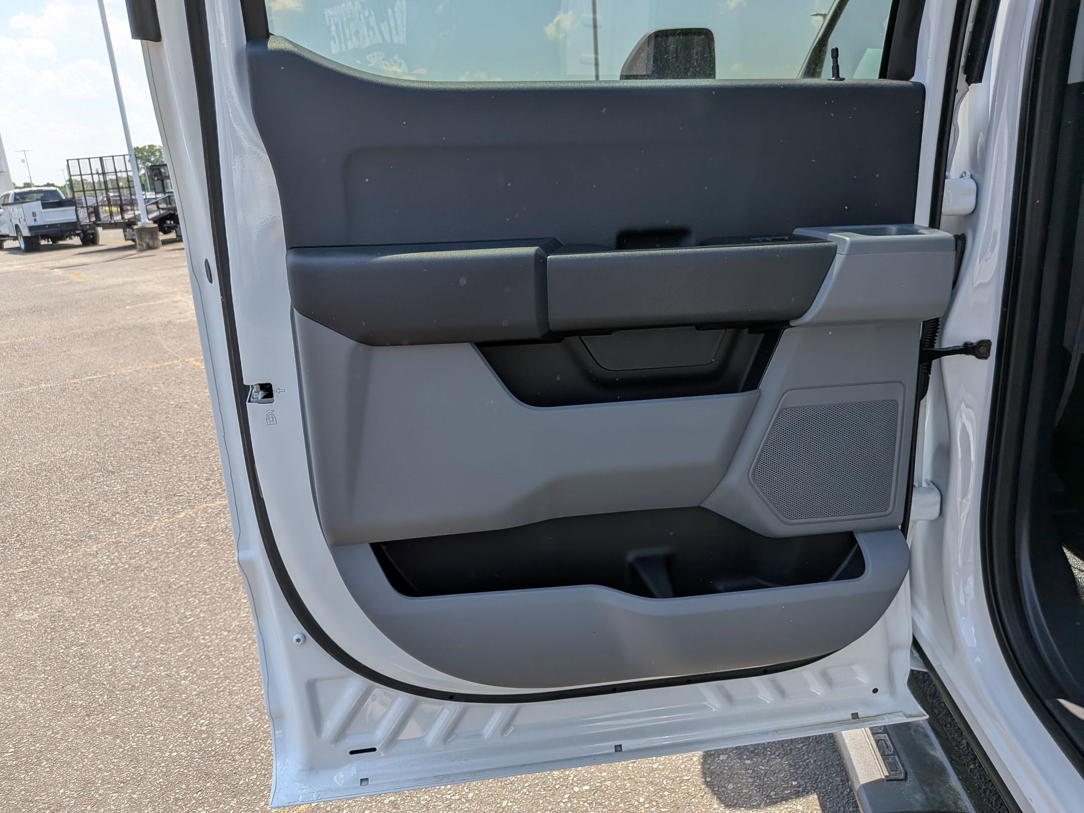 2026 Ford Super Duty F-350 DRW Base