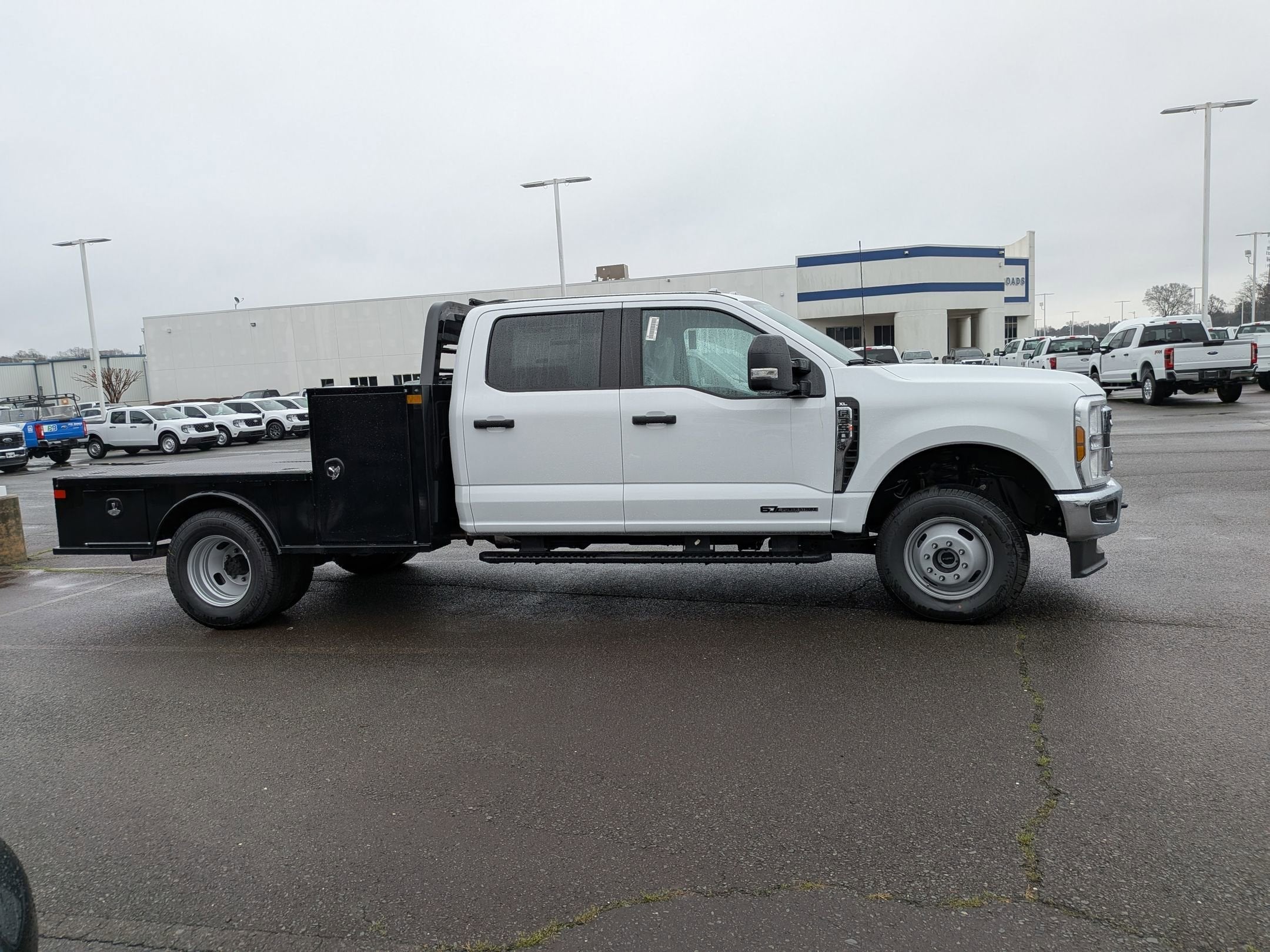 2026 Ford Super Duty F-350 DRW XL