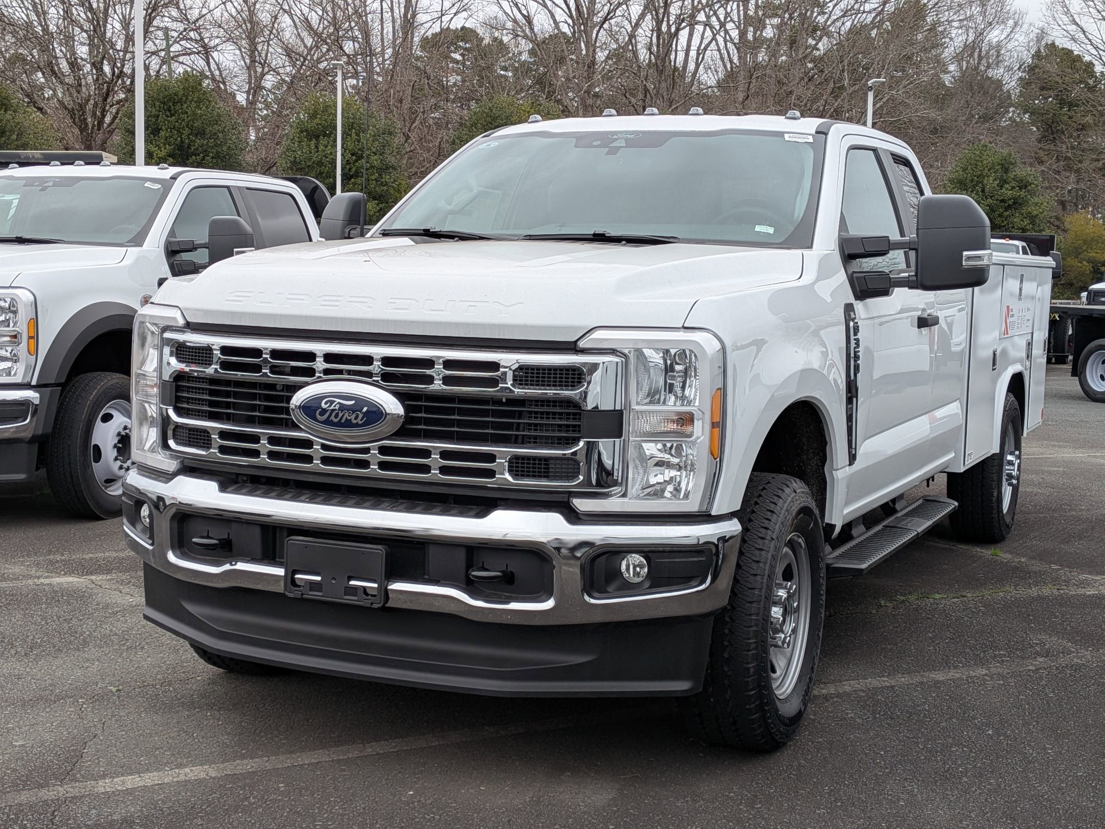 2025 Ford Super Duty F-350 SRW XL