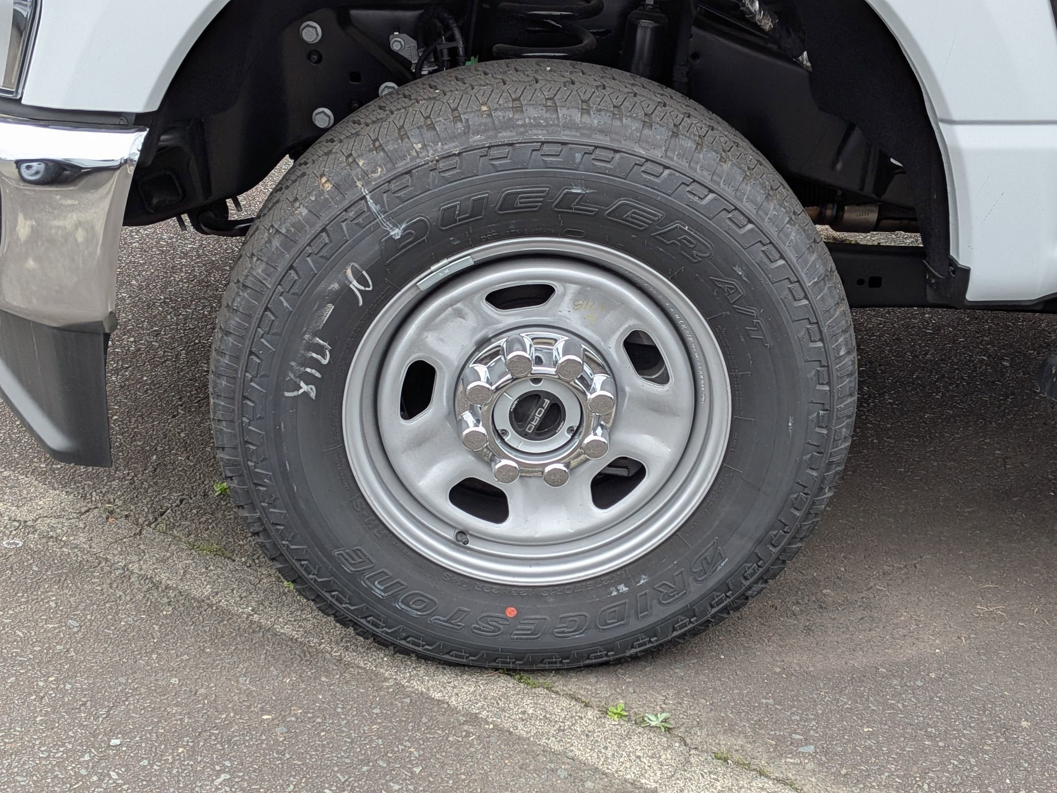 2025 Ford Super Duty F-350 SRW XL