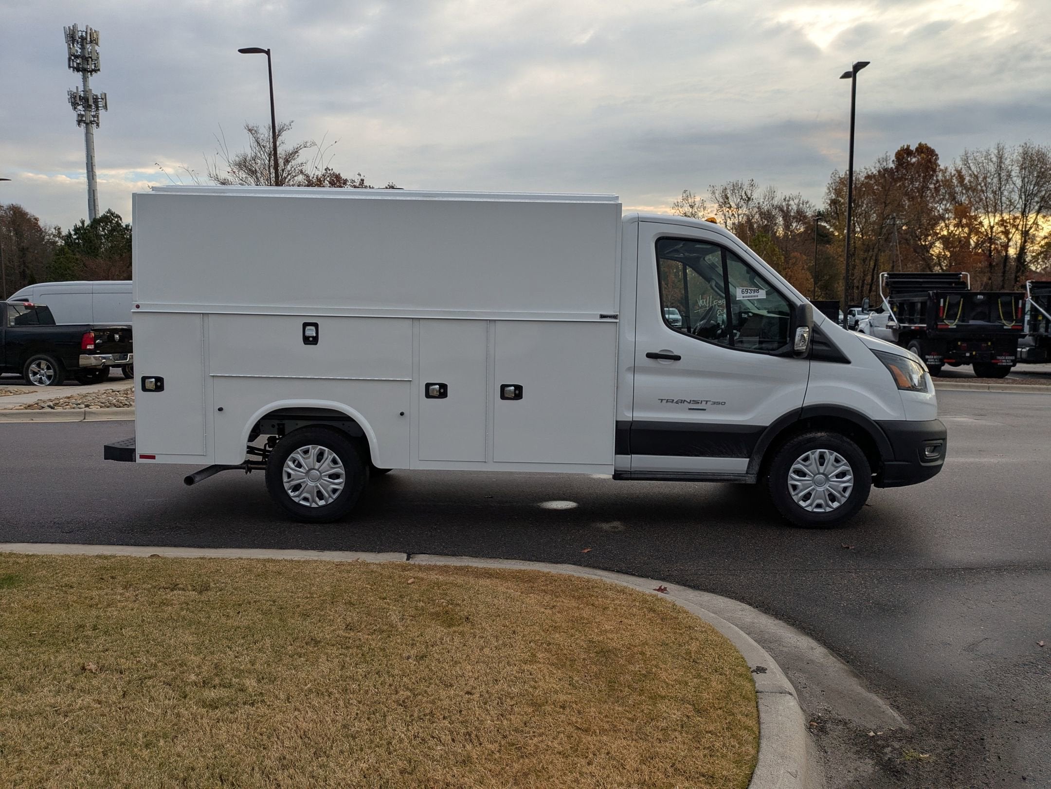 2025 Ford Transit Cutaway Base