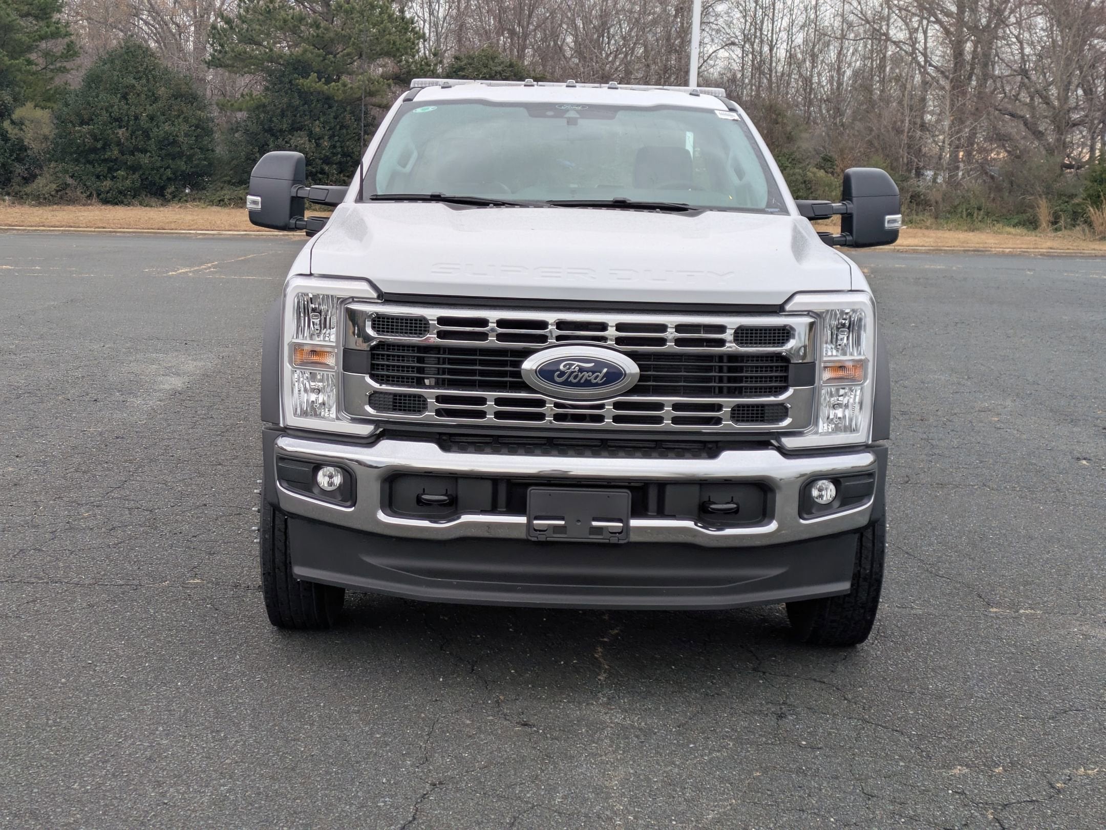 2025 Ford Super Duty F-600 DRW XL