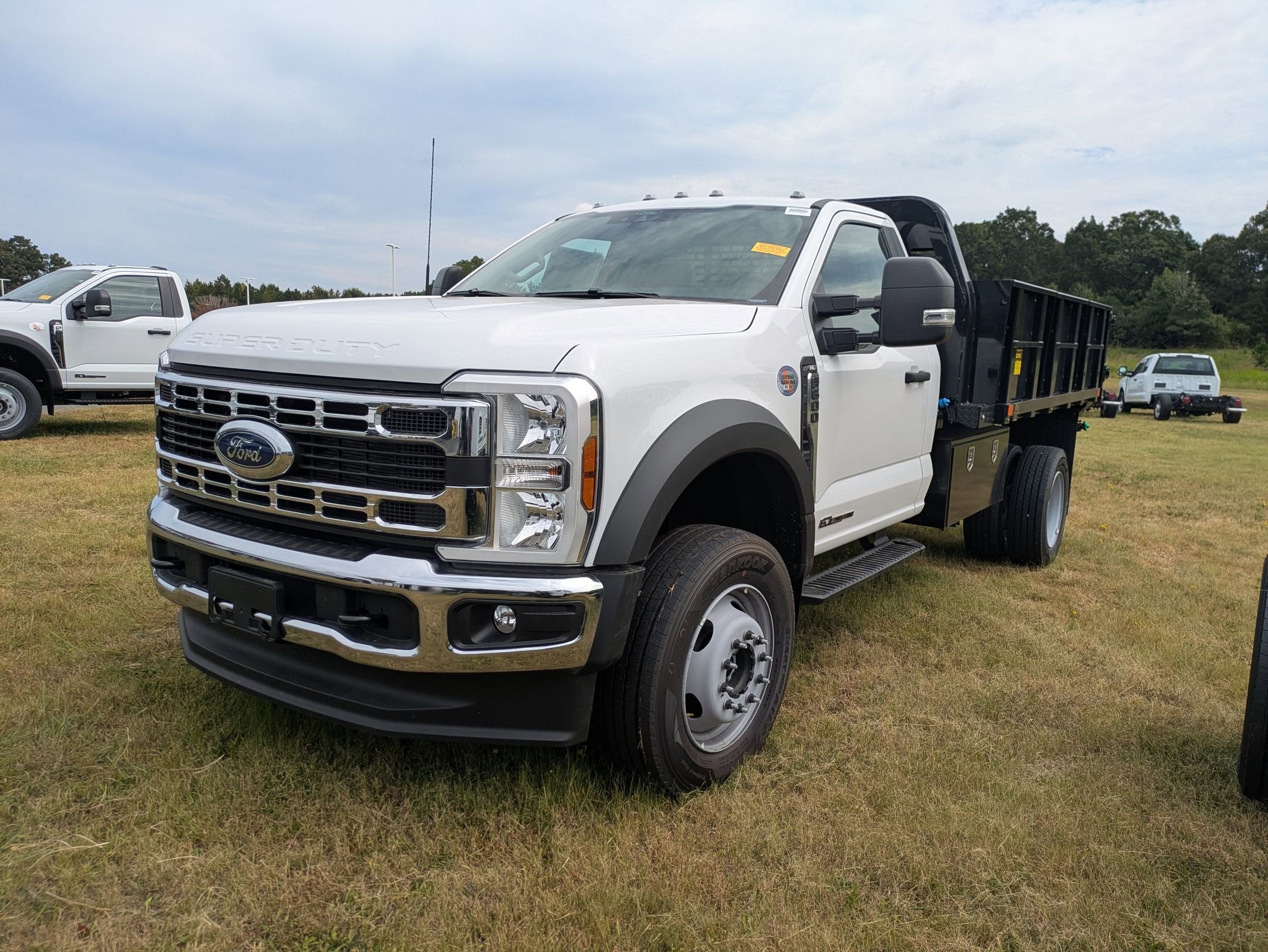 2025 Ford Super Duty F-600 DRW XL