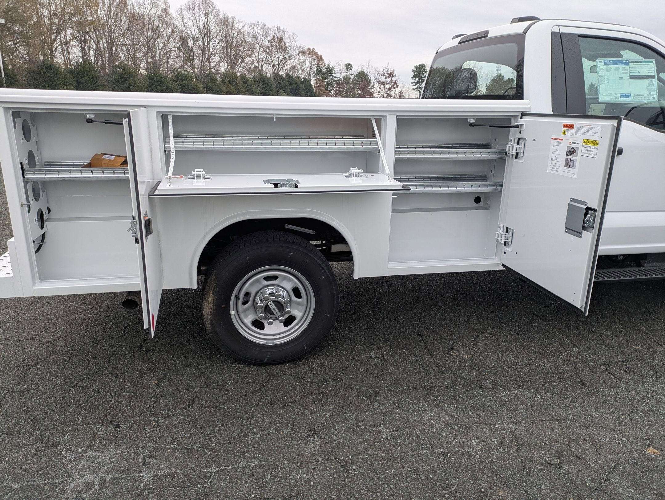 2025 Ford Super Duty F-350 SRW XL