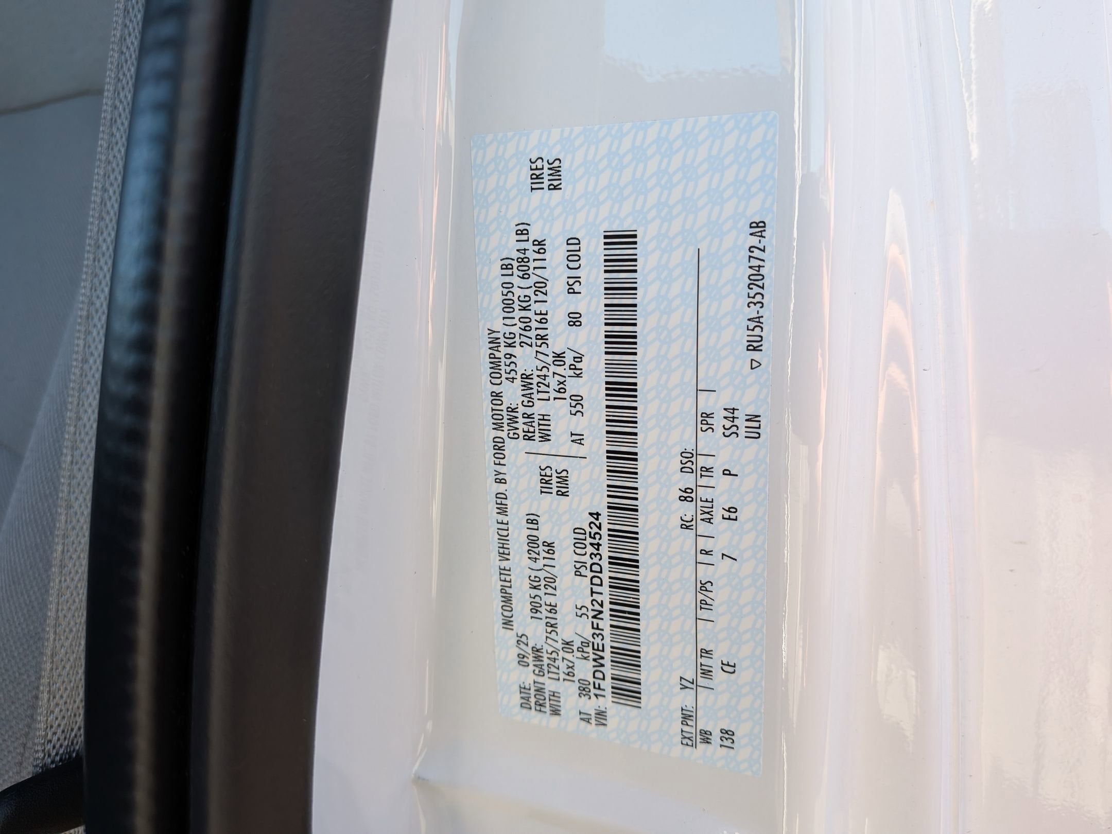 2026 Ford E-Series Cutaway Base