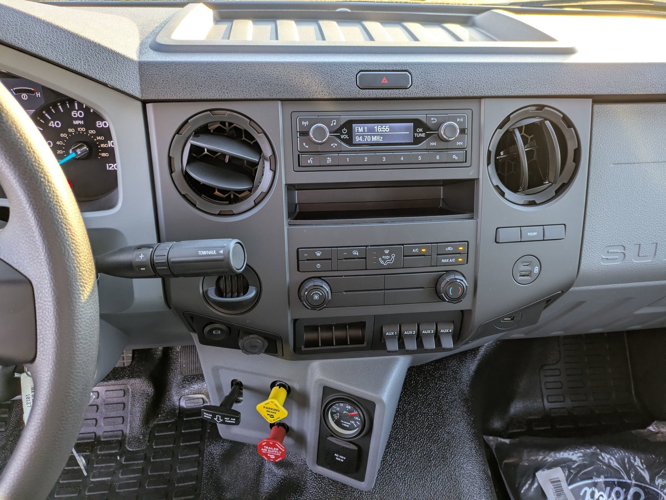 2026 Ford F-750SD Base