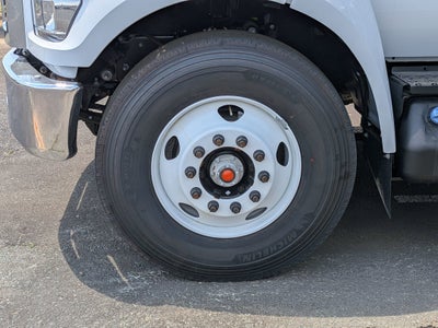 2027 Ford F-750SD Base