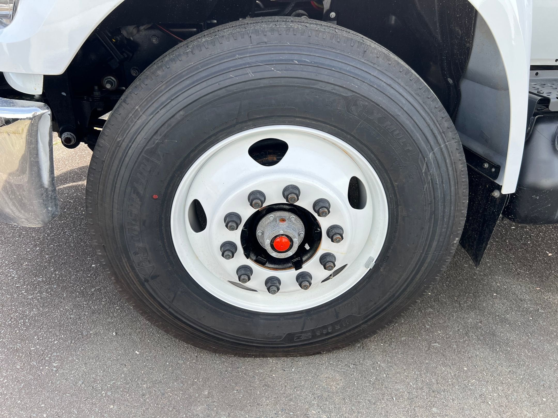 2027 Ford F-750SD Base