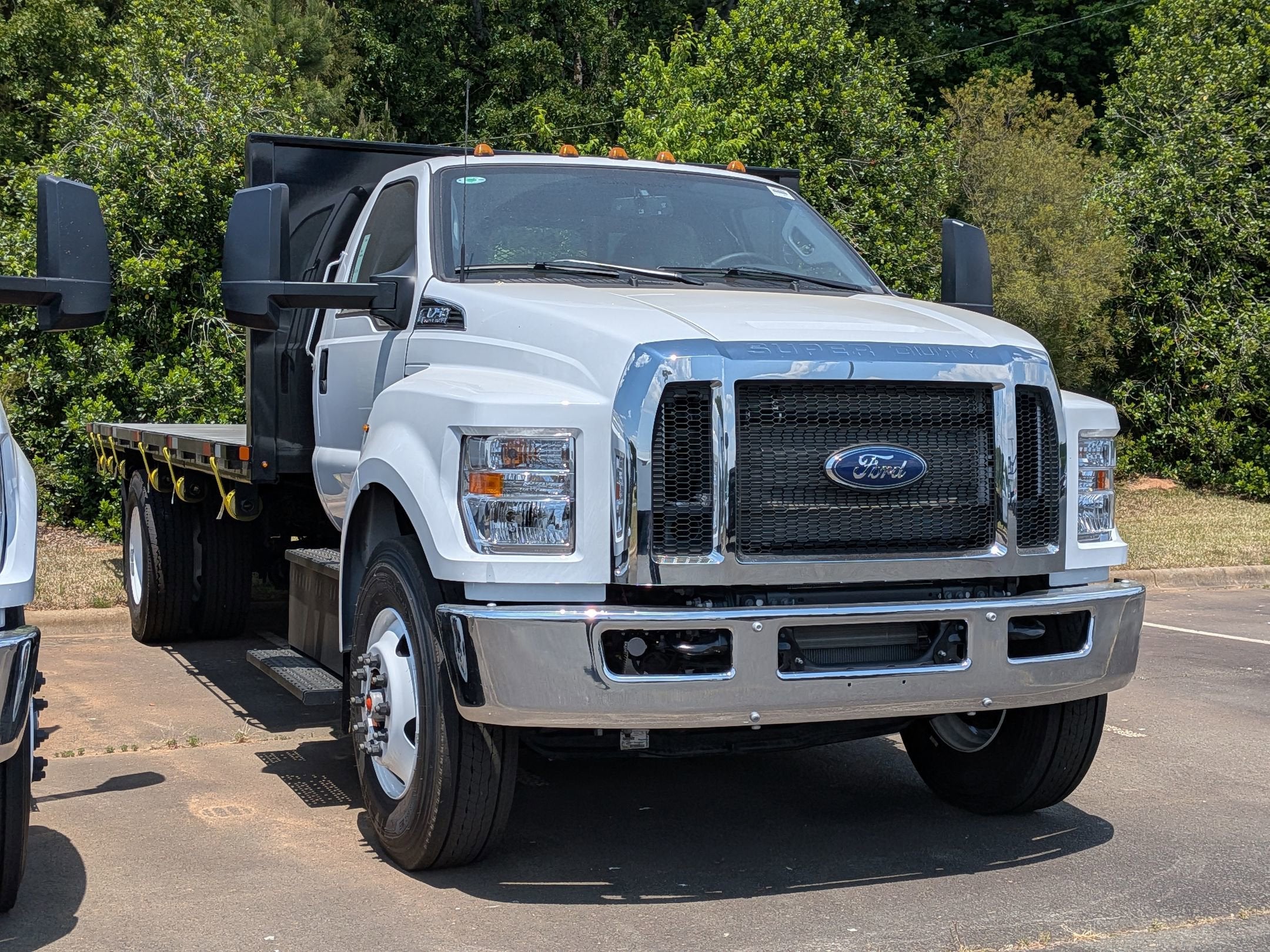 2027 Ford F-750SD Base