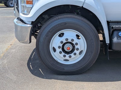 2027 Ford F-750SD Base