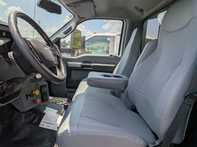 2027 Ford F-750SD Base