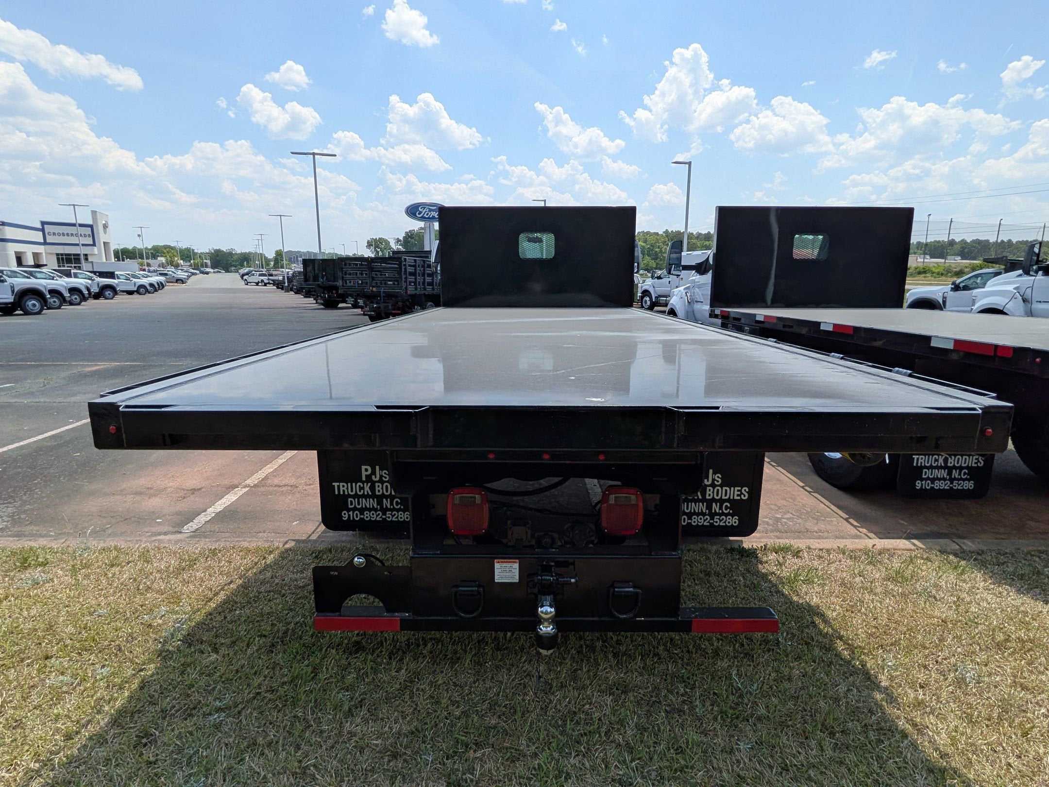 2027 Ford F-750SD Base