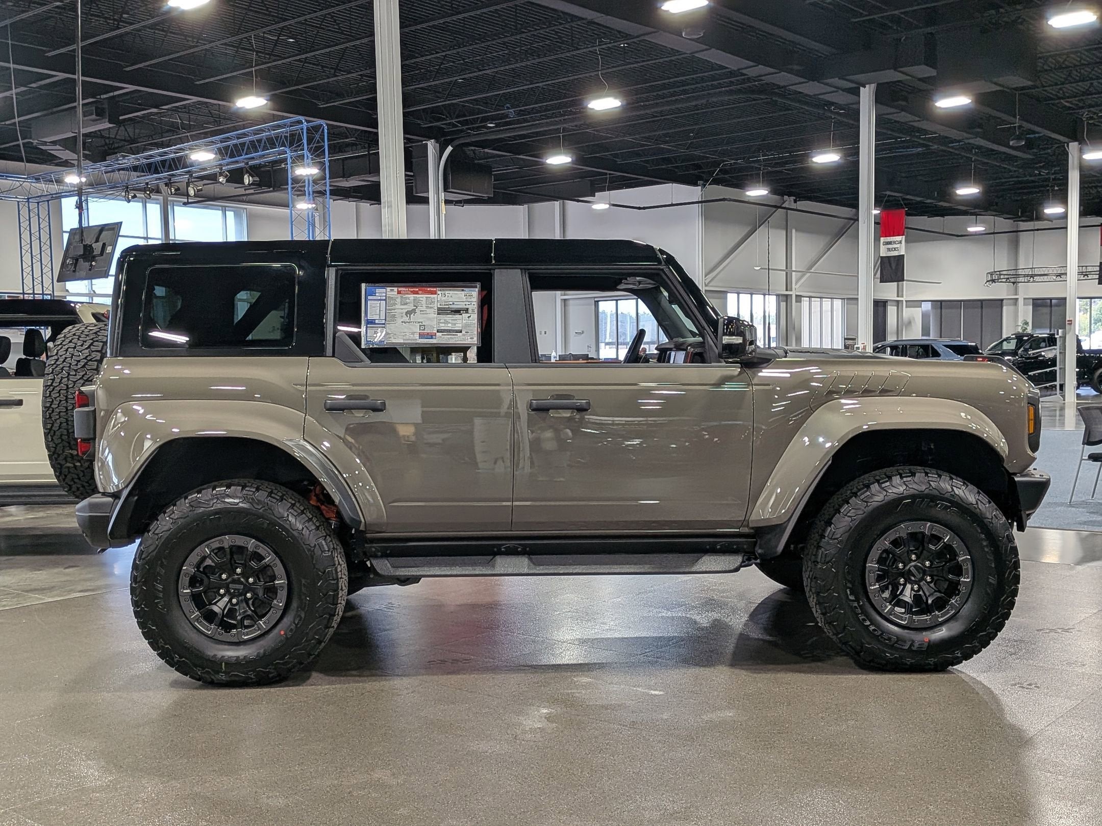 2025 Ford Bronco Raptor
