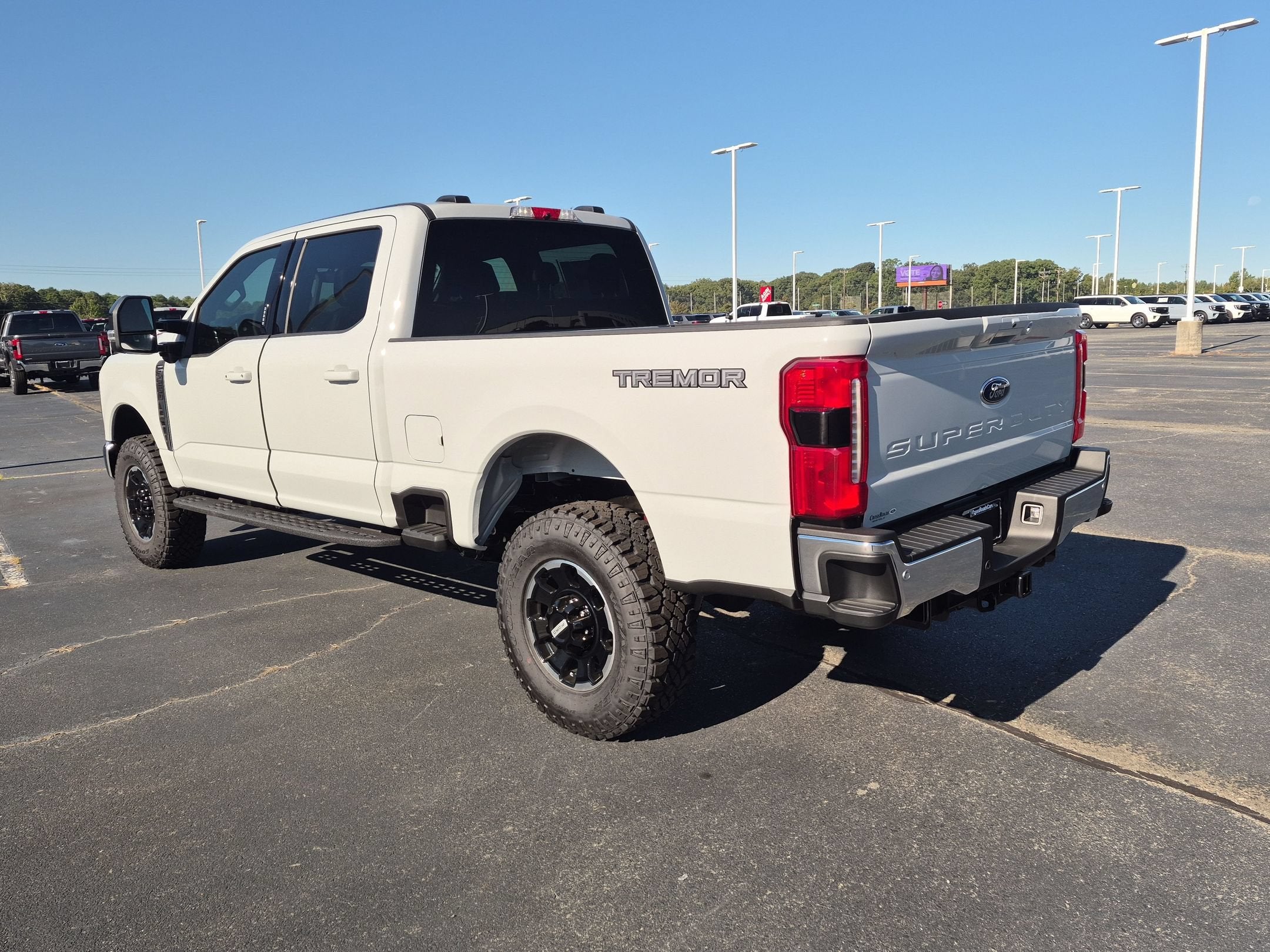 2026 Ford Super Duty F-250 SRW LARIAT