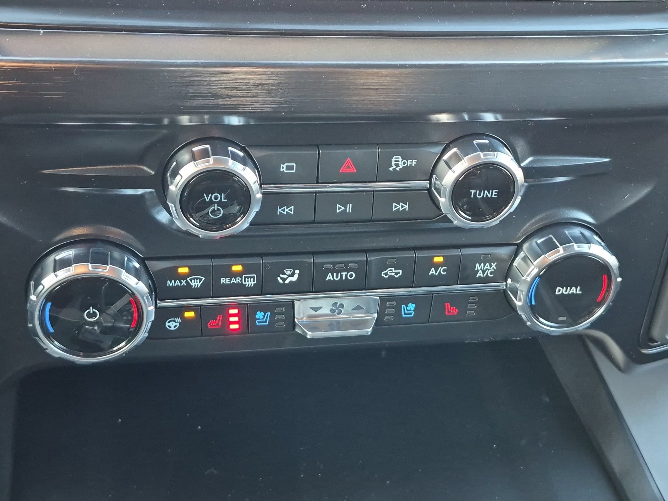 2027 Ford Super Duty F-250 SRW LARIAT