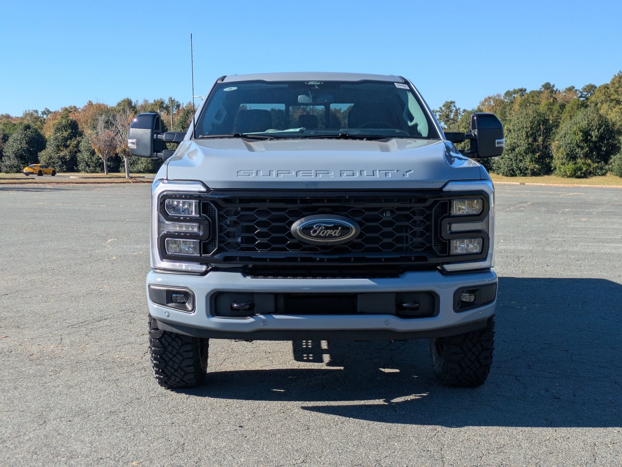 2026 Ford Super Duty F-350 SRW LARIAT
