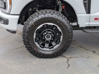 2026 Ford Super Duty F-350 SRW Platinum