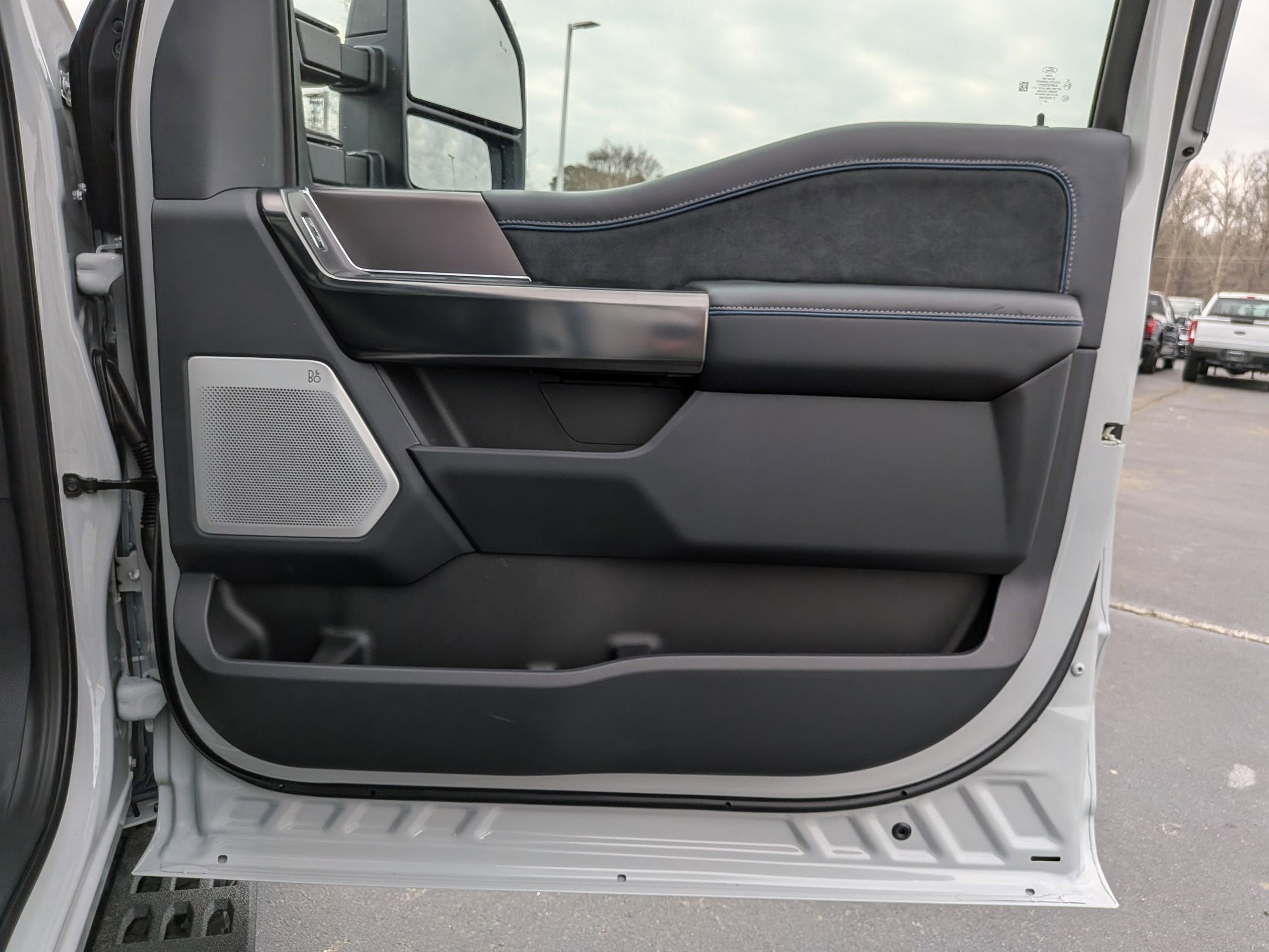 2026 Ford Super Duty F-350 SRW Platinum