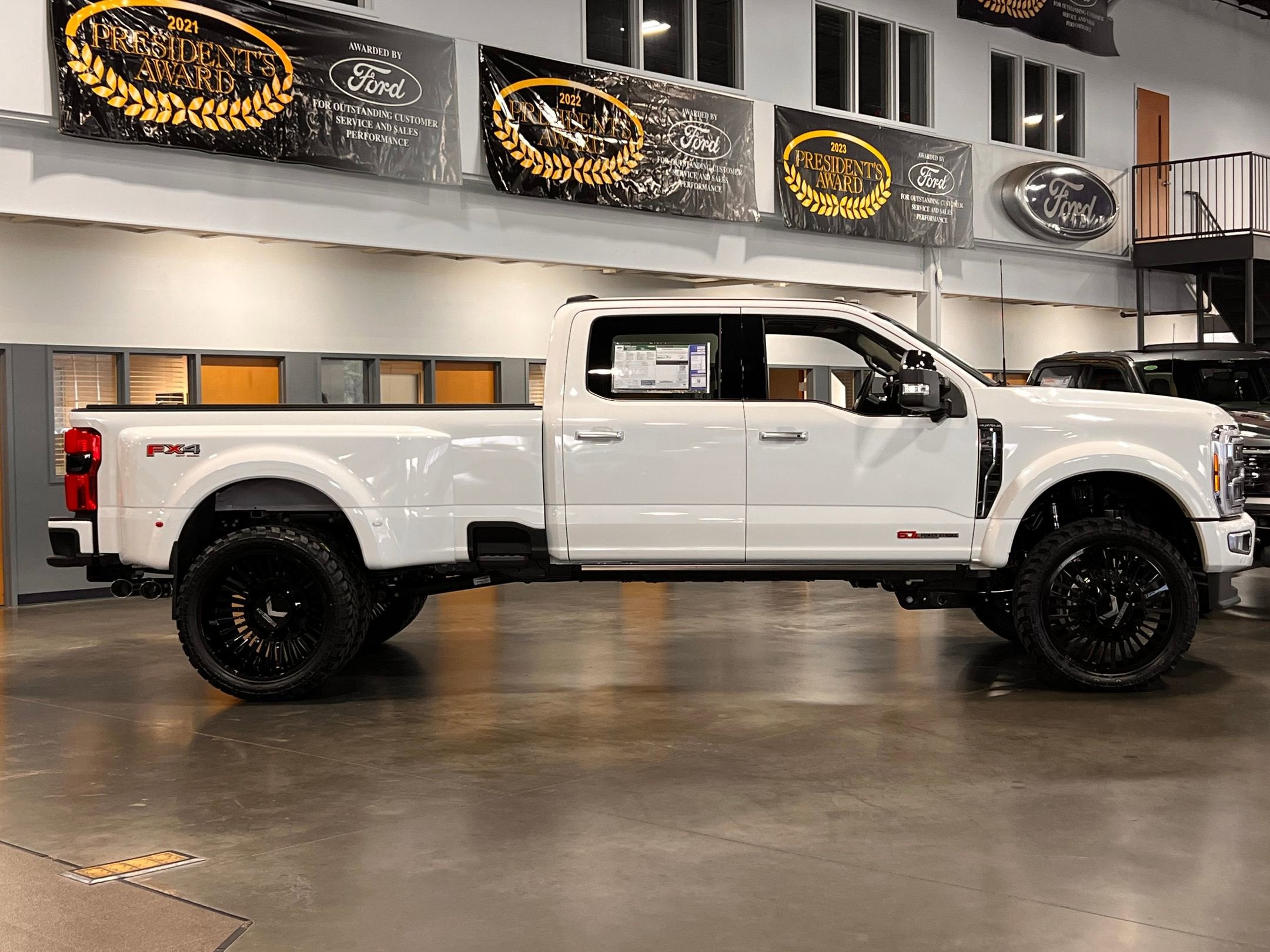 2026 Ford Super Duty F-450 DRW Platinum