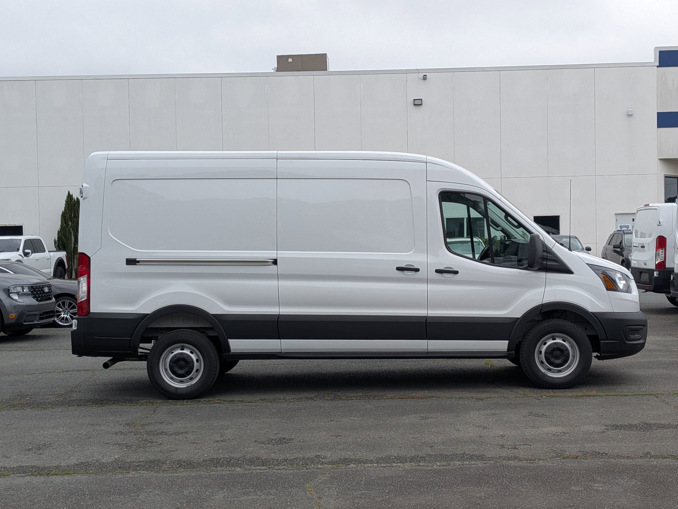 2026 Ford Transit Cargo Van Base
