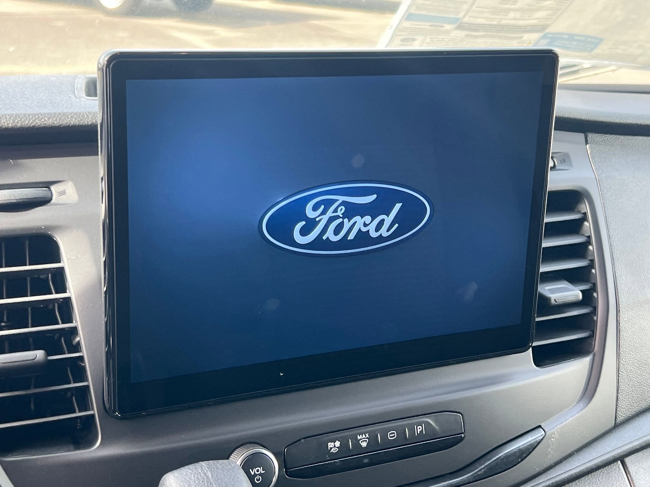 2026 Ford Transit Cargo Van Base