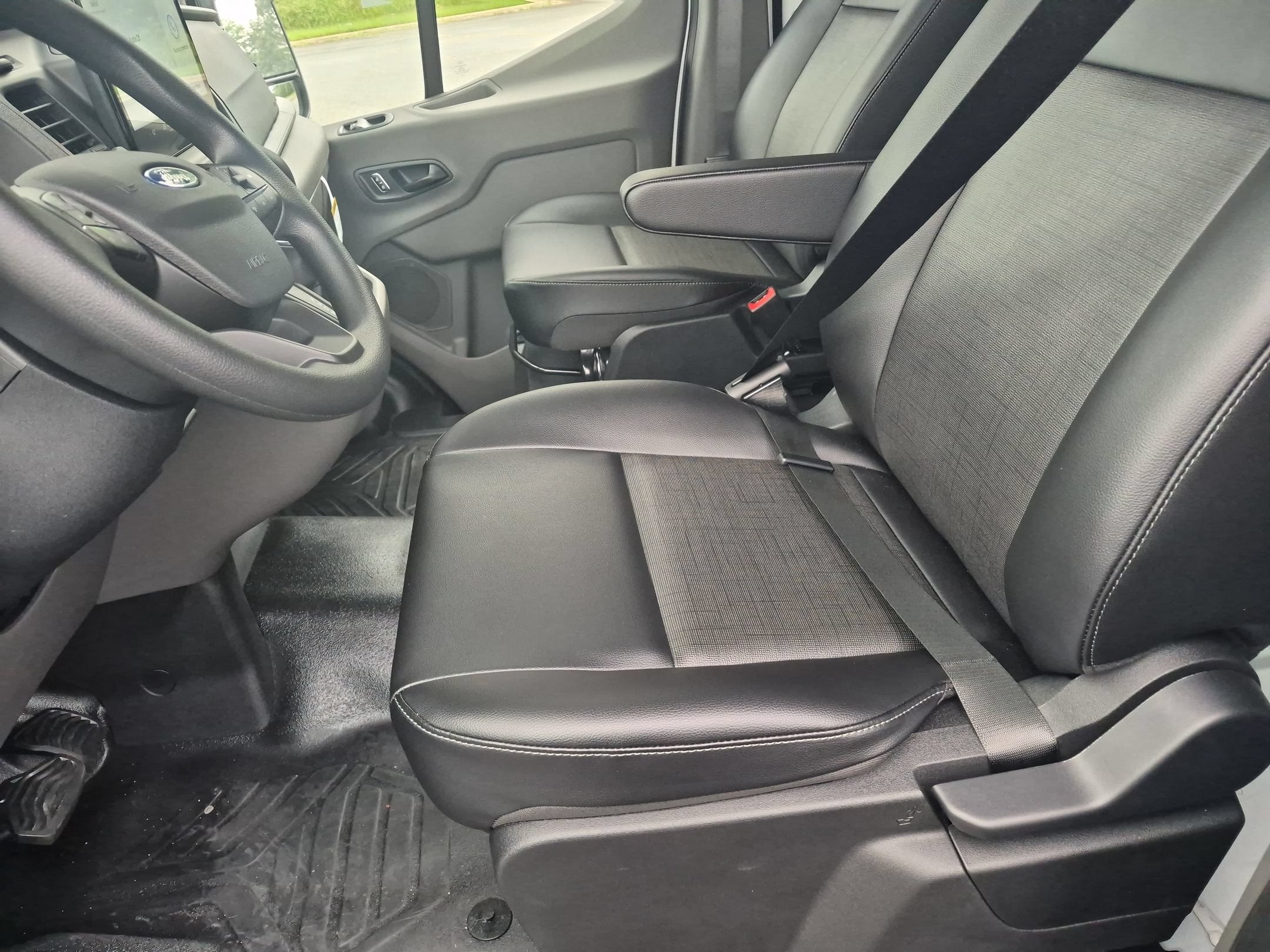 2026 Ford Transit Cargo Van Base