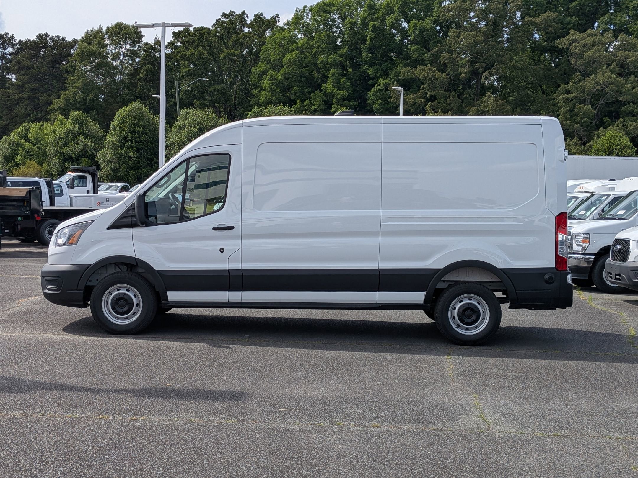 2026 Ford Transit Cargo Van Base