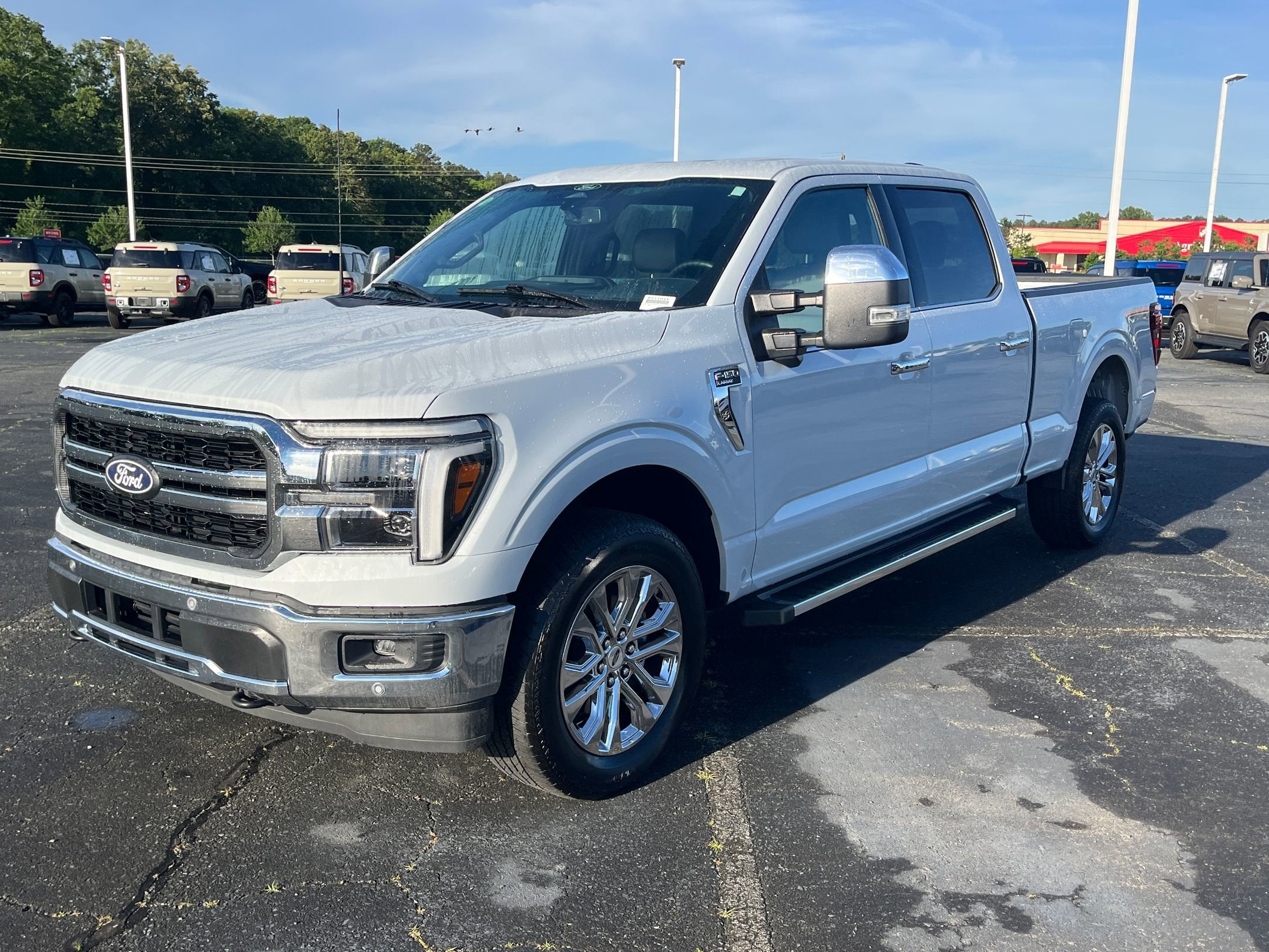 2025 Ford F-150 LARIAT