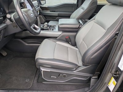 2023 Ford F-150 Lightning LARIAT
