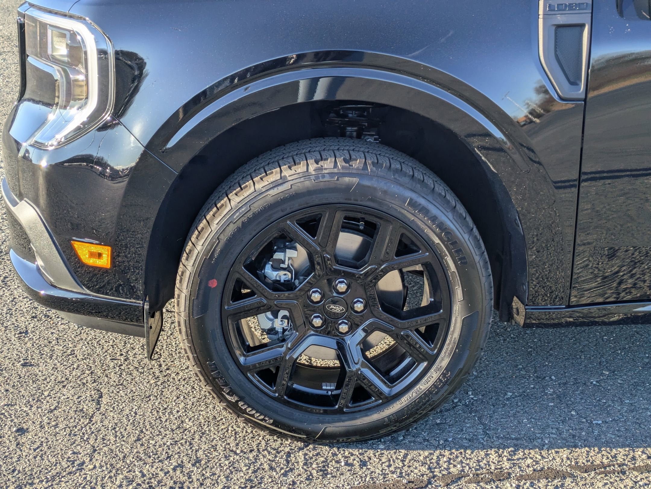 2026 Ford Maverick Lobo Standard