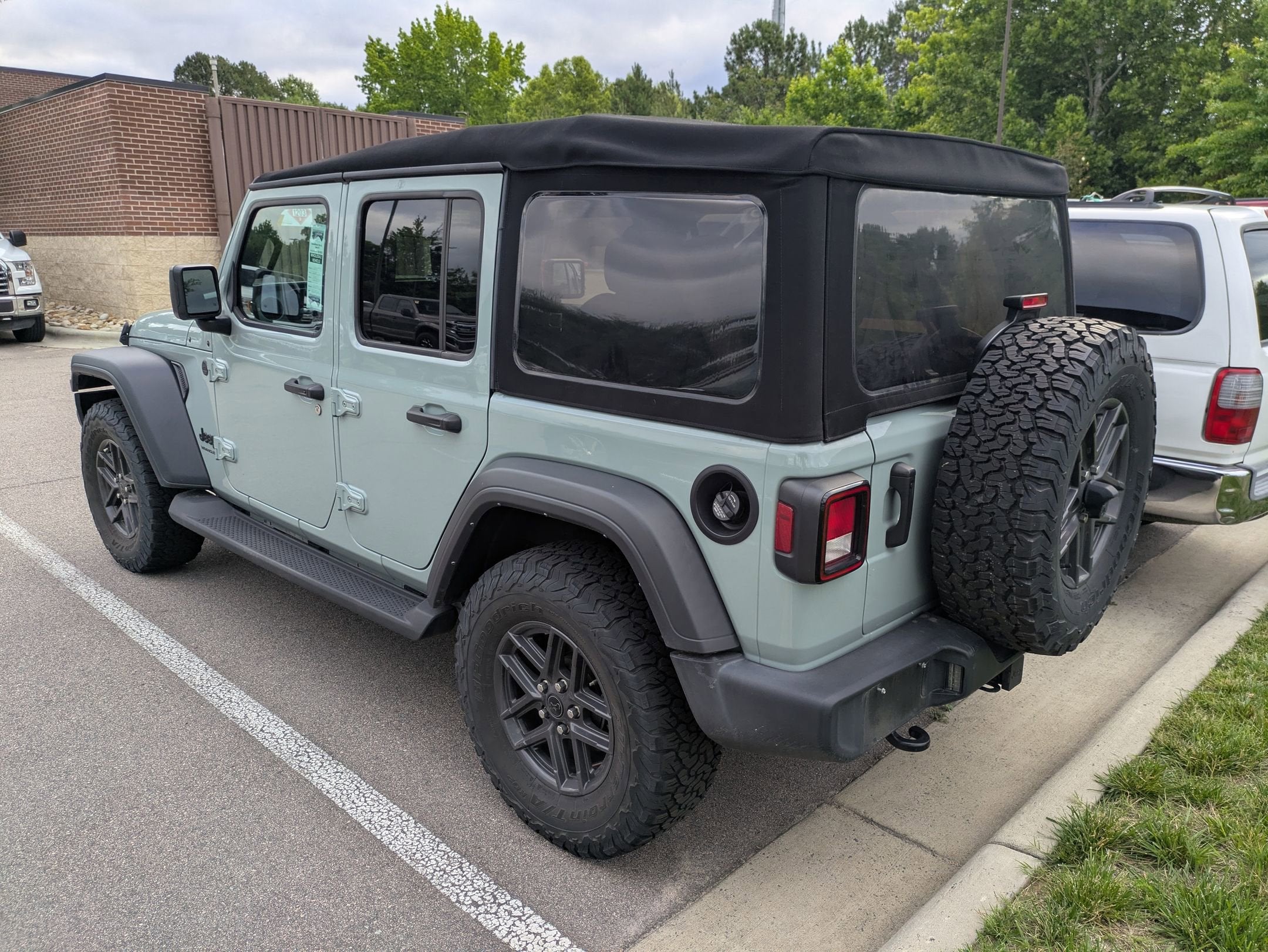 2024 Jeep Wrangler Sport S